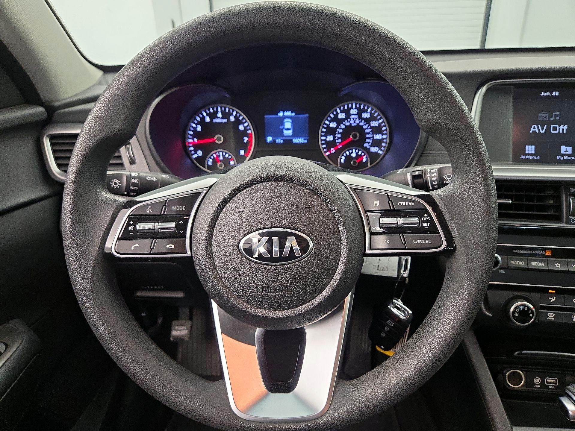 Thumbnail: 2019 Kia Optima - 10