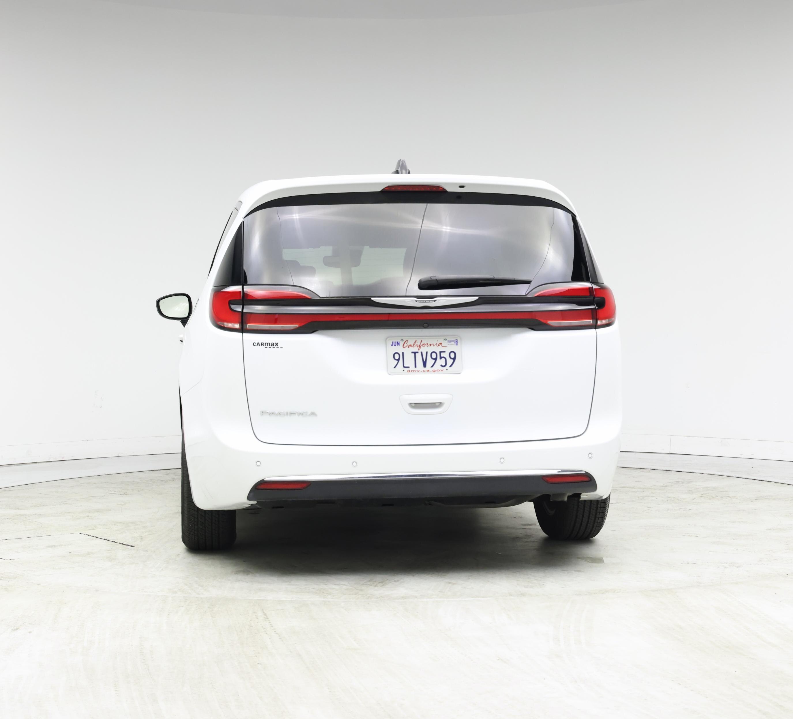 Thumbnail: 2024 Chrysler Pacifica - 6