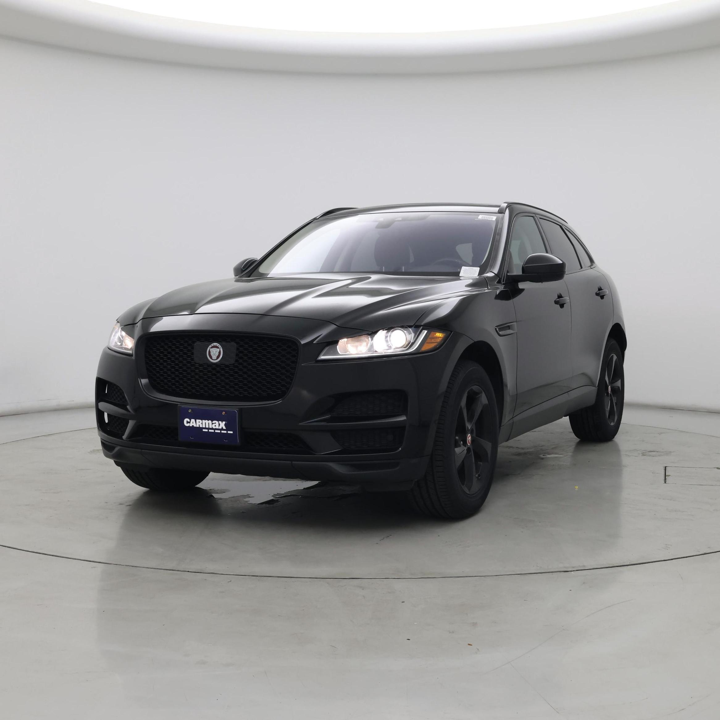 Thumbnail: 2019 Jaguar F-Pace - 4