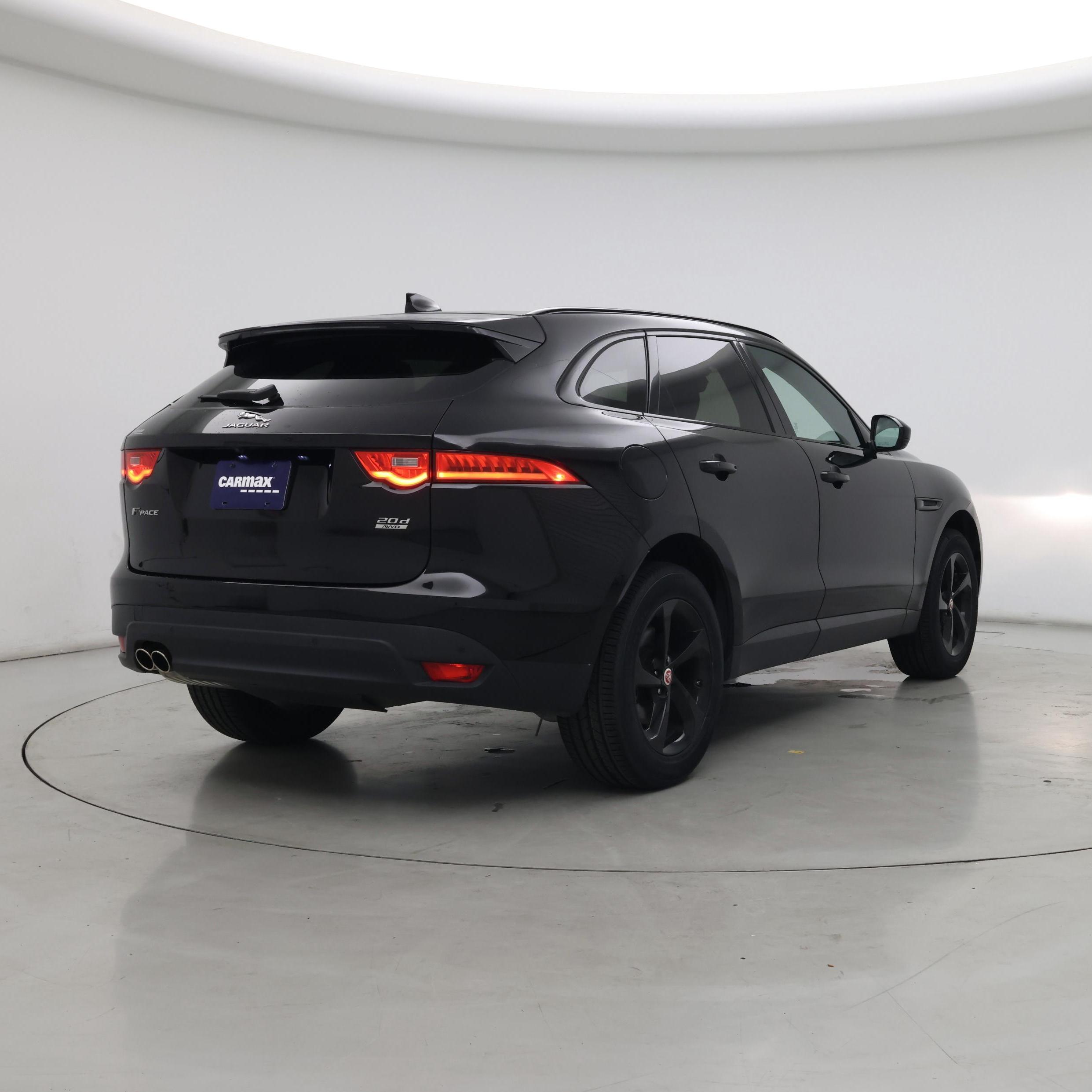 Thumbnail: 2019 Jaguar F-Pace - 8