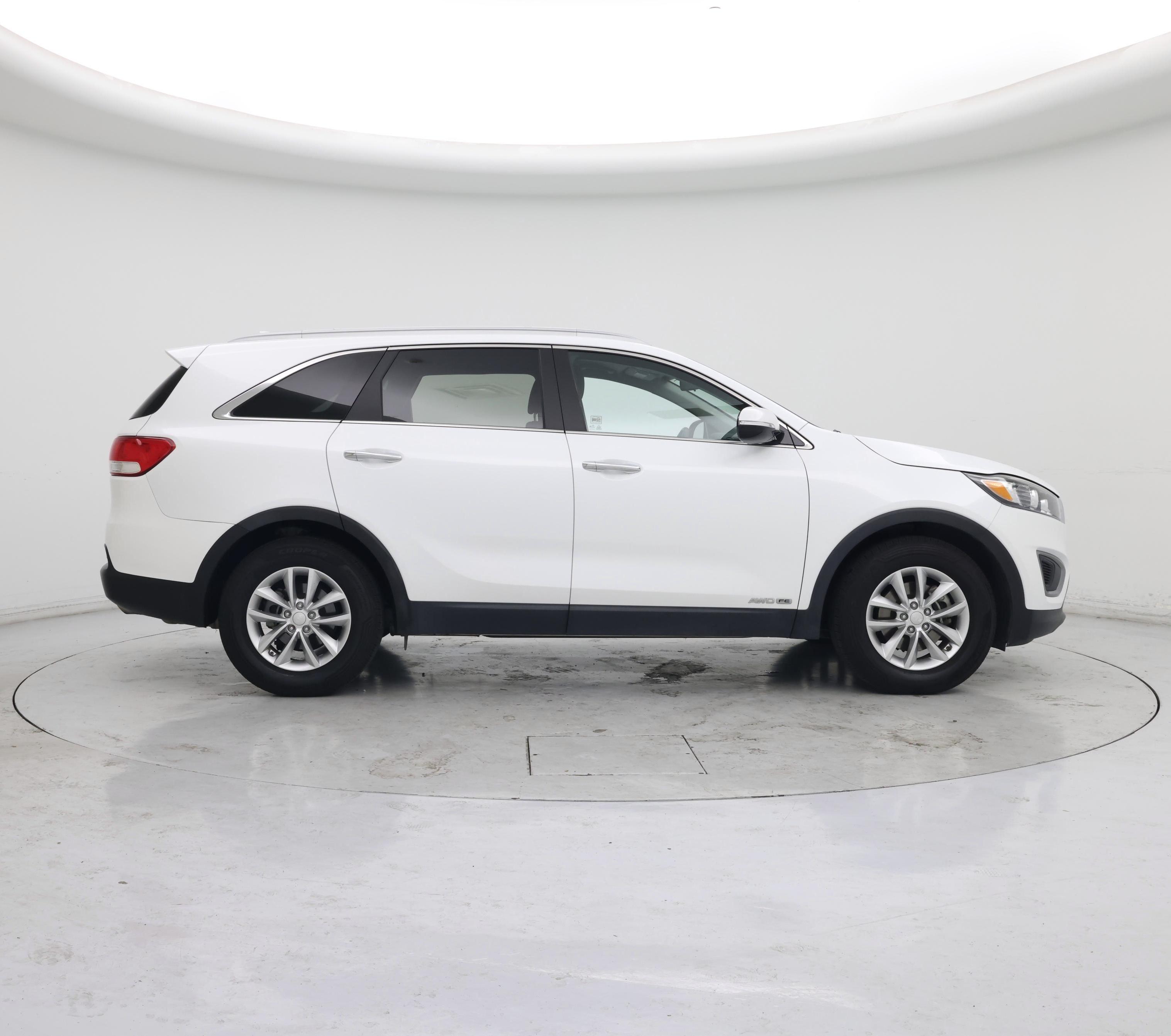 Thumbnail: 2016 Kia Sorento - 7