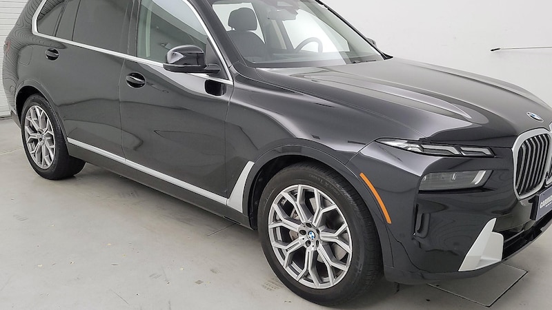2023 BMW X7 xDrive40i Hero Image