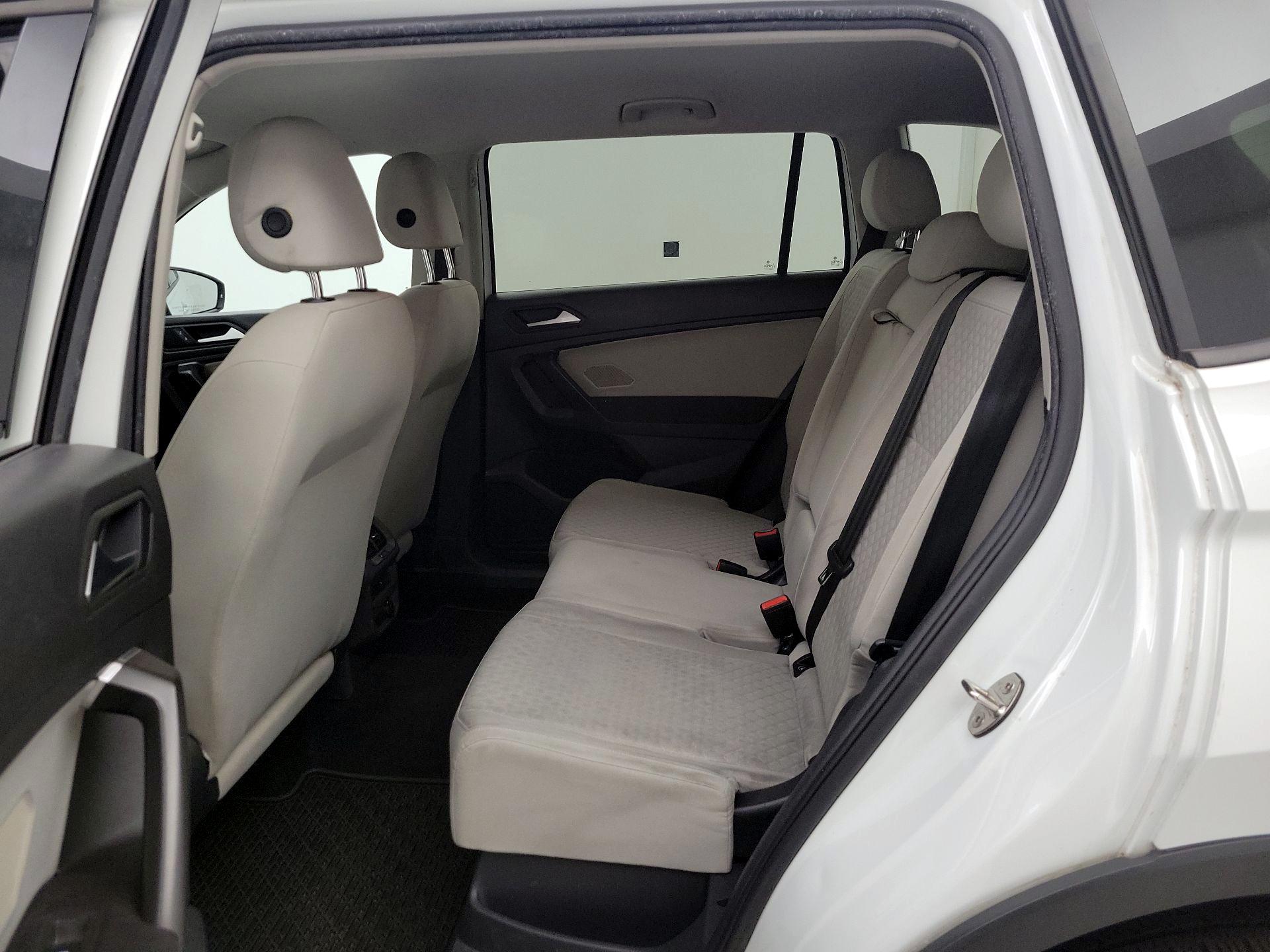 Thumbnail: 2021 Volkswagen Tiguan - 19