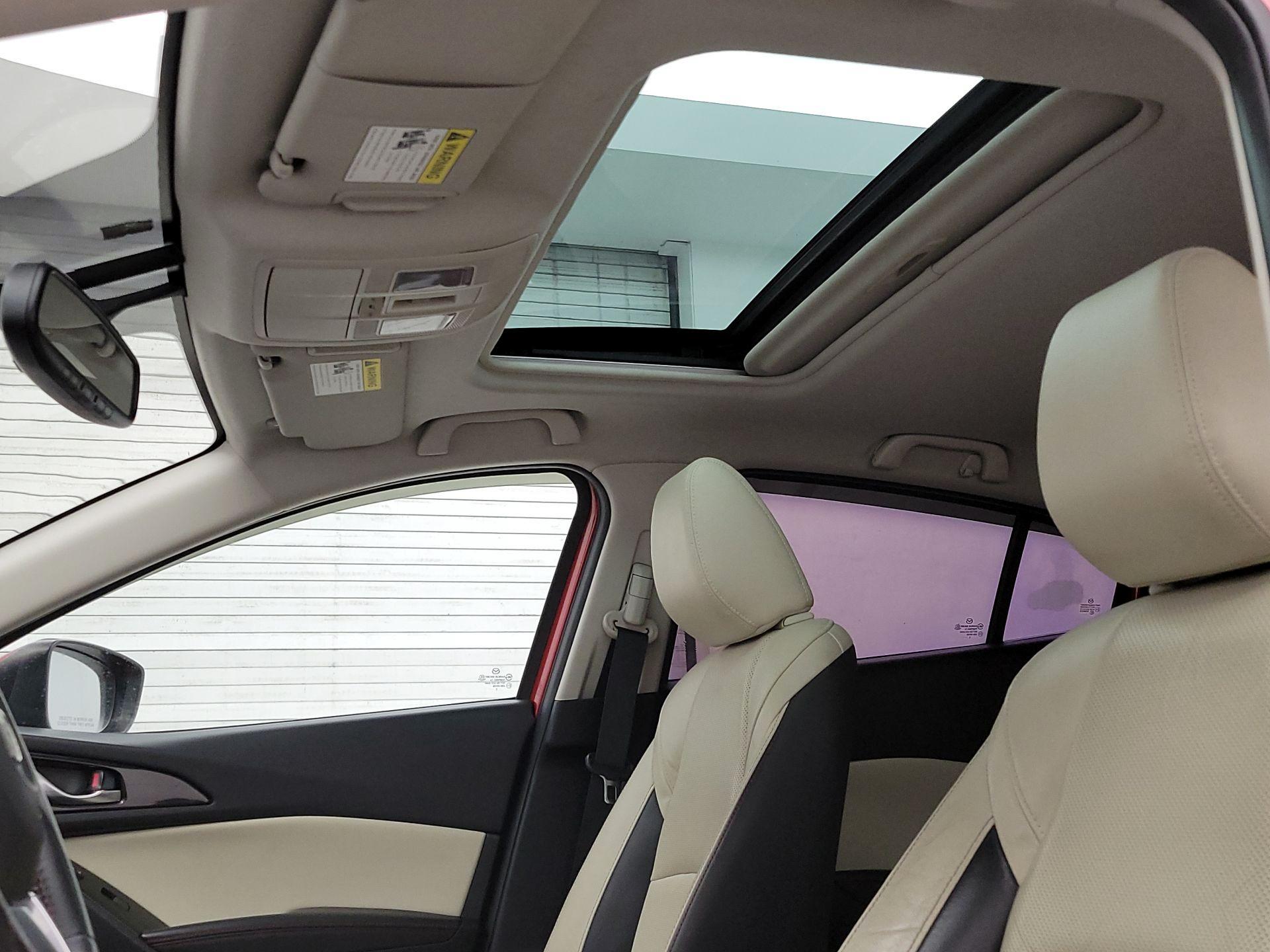 Thumbnail: 2016 Mazda Mazda3 - 19