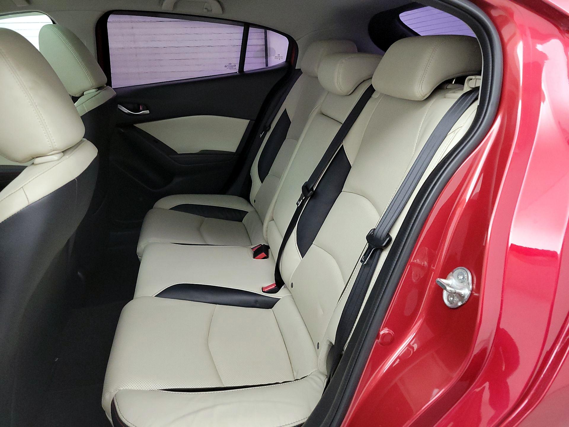 Thumbnail: 2016 Mazda Mazda3 - 20