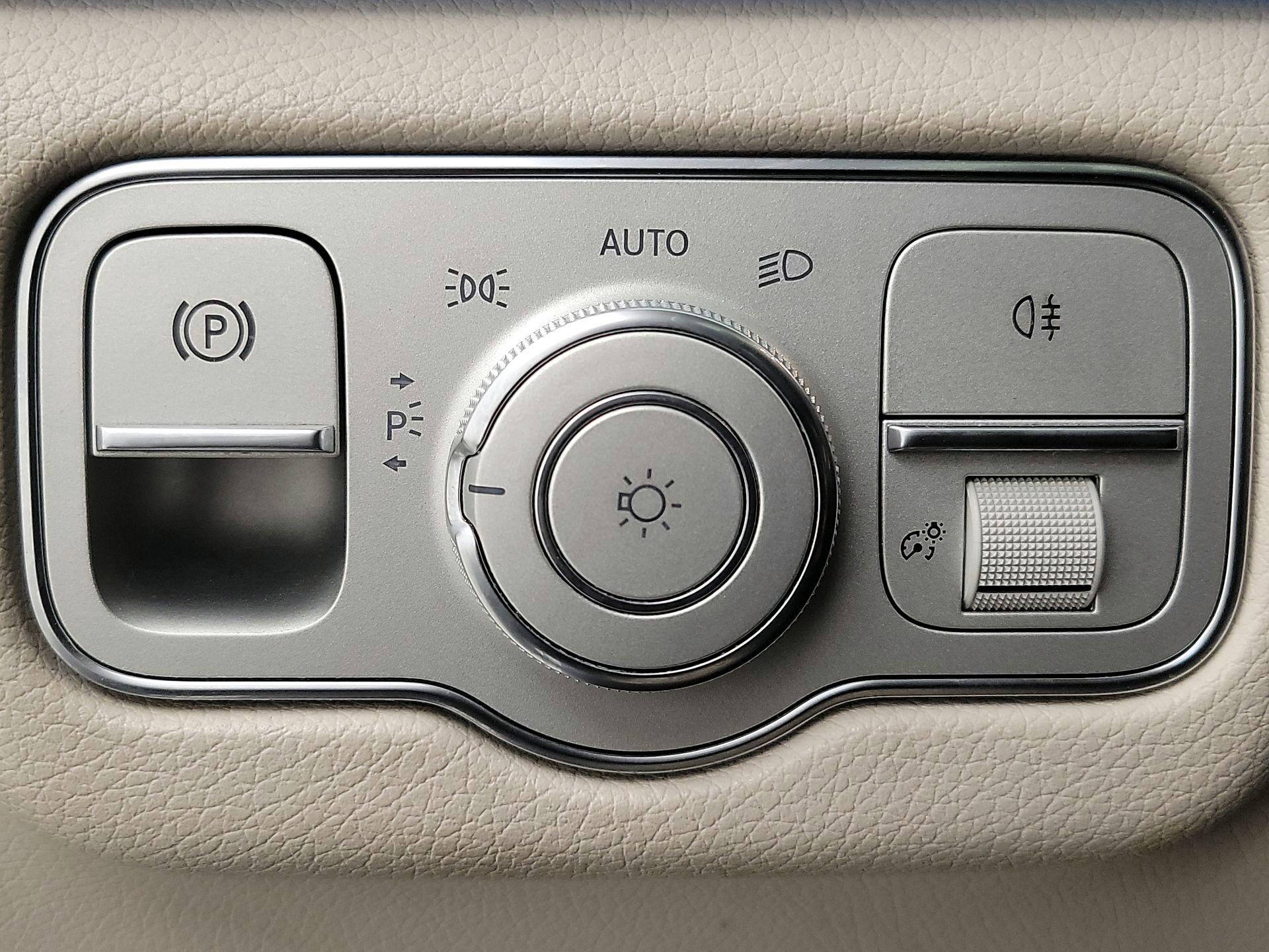 Thumbnail: 2020 Mercedes-Benz GLE - 13