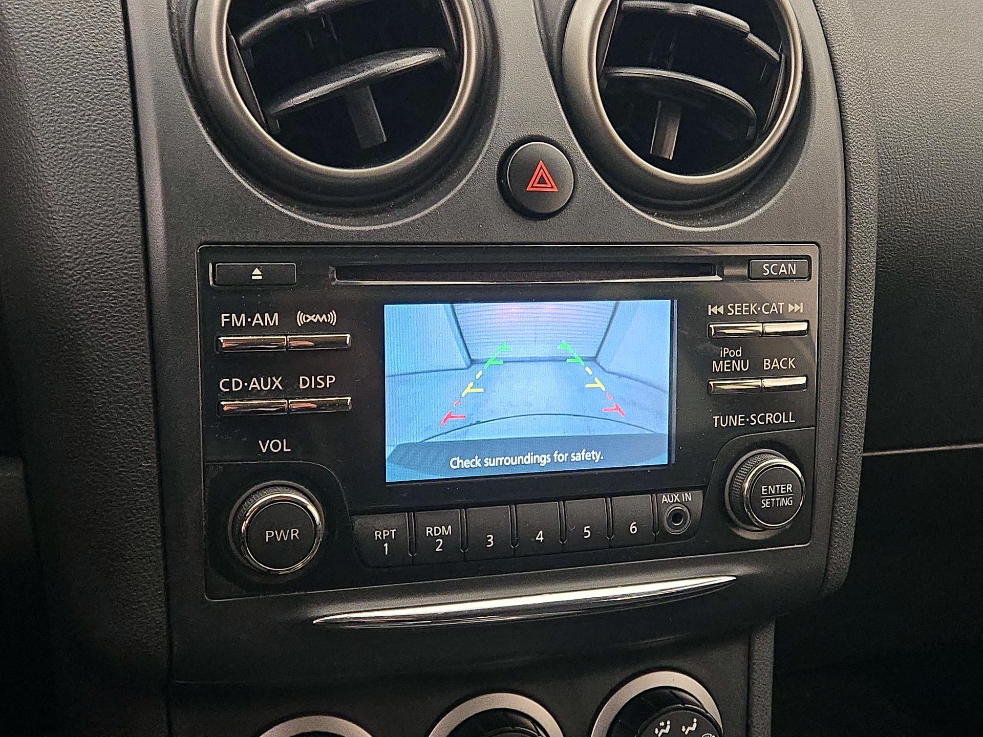 Thumbnail: 2015 Nissan Rogue - 13