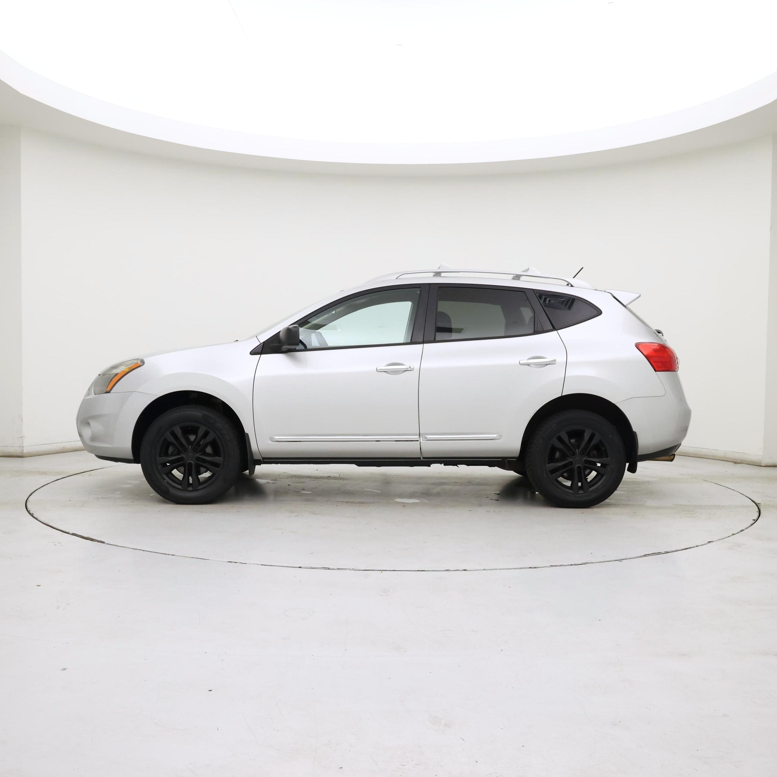 Thumbnail: 2015 Nissan Rogue - 3