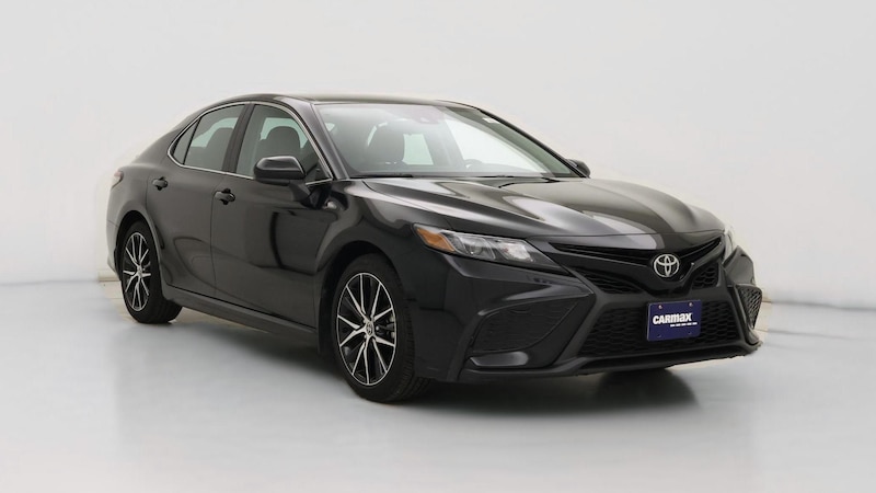 2021 Toyota Camry SE Hero Image