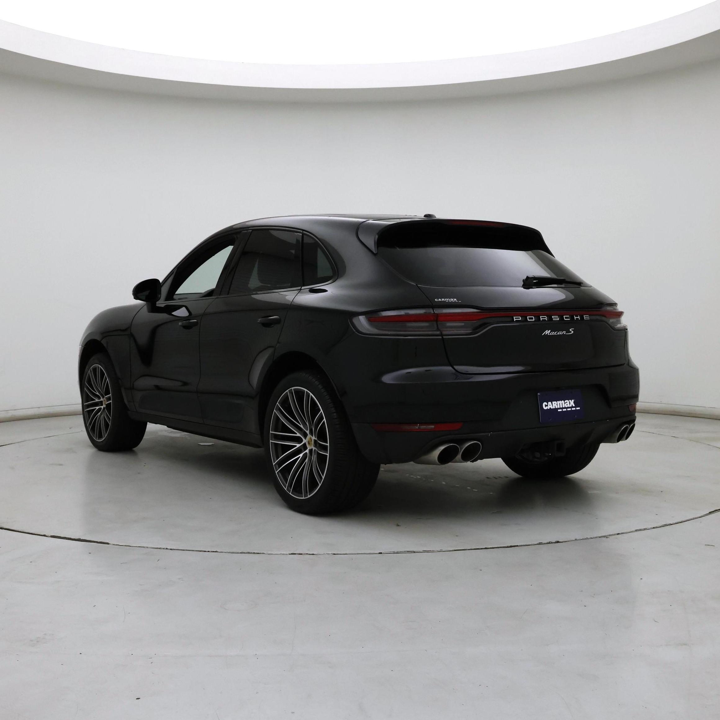 Thumbnail: 2020 Porsche Macan - 2