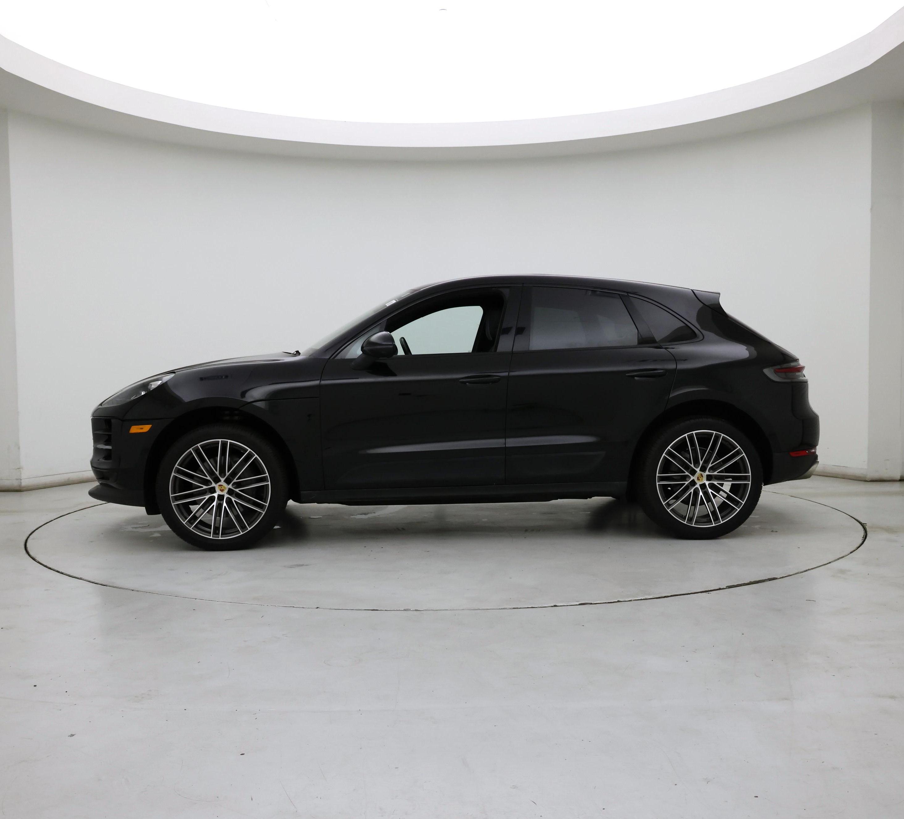 Thumbnail: 2020 Porsche Macan - 3