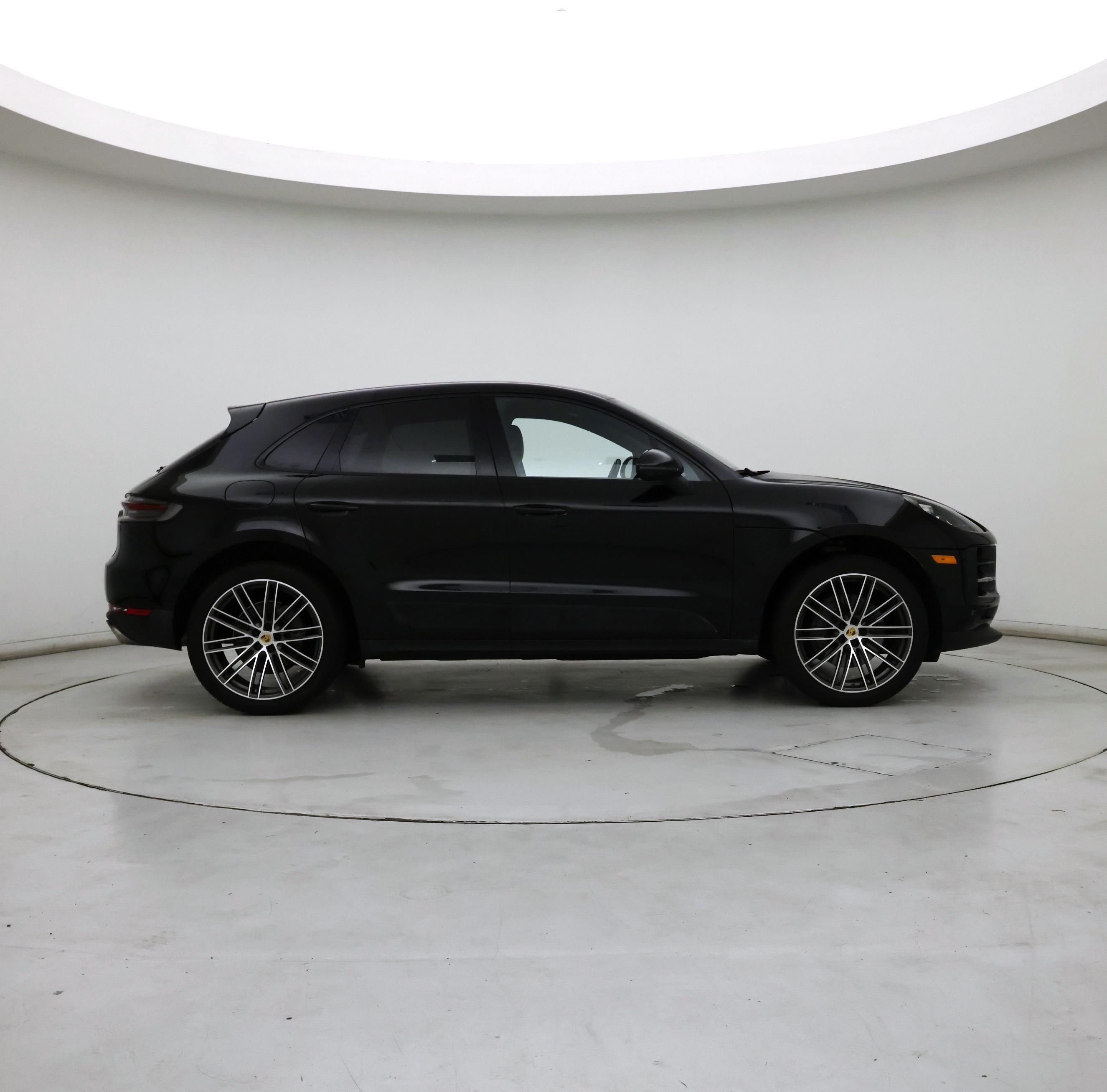Thumbnail: 2020 Porsche Macan - 7