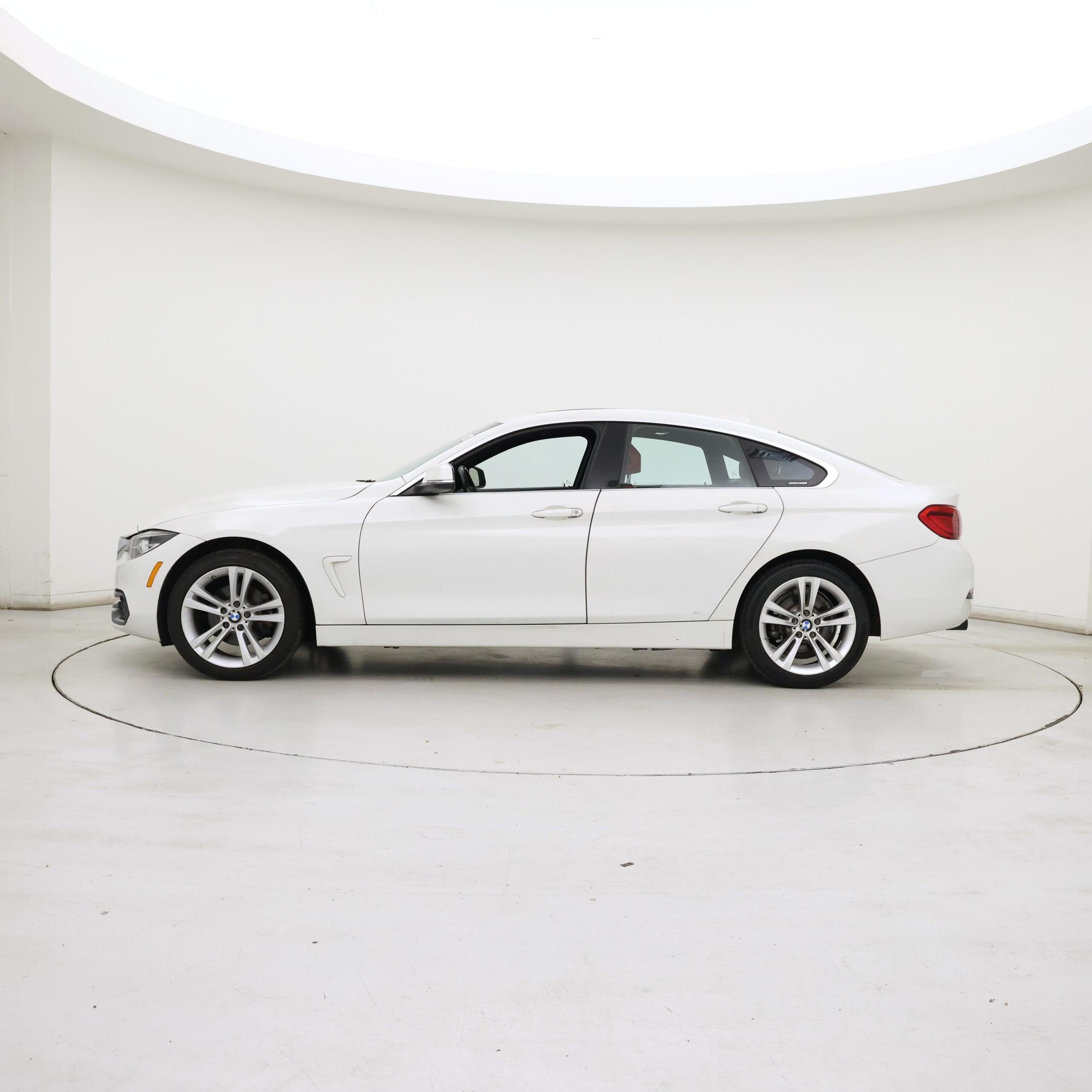 Thumbnail: 2019 BMW 4 Series - 3