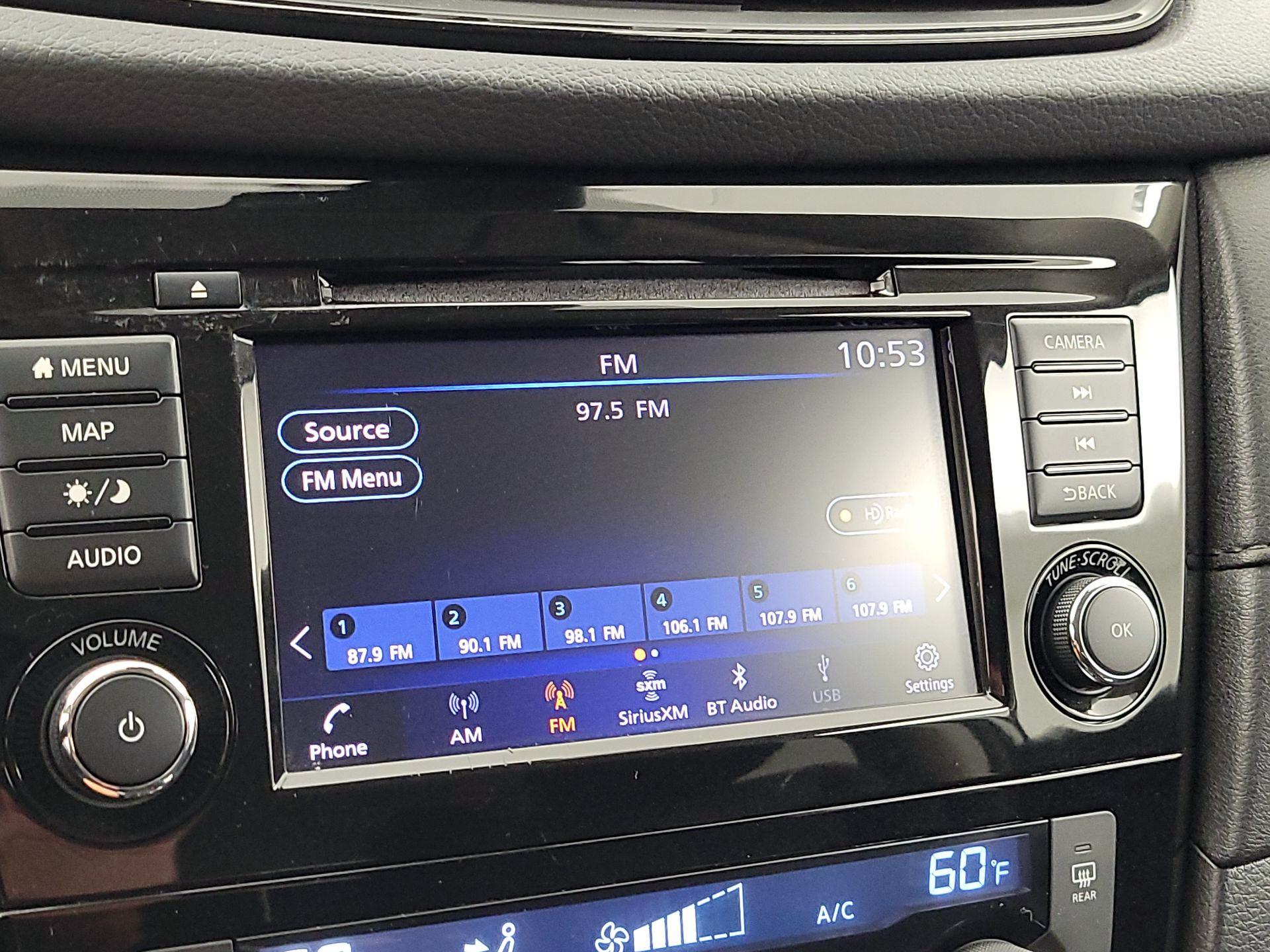 Thumbnail: 2019 Nissan Rogue - 16