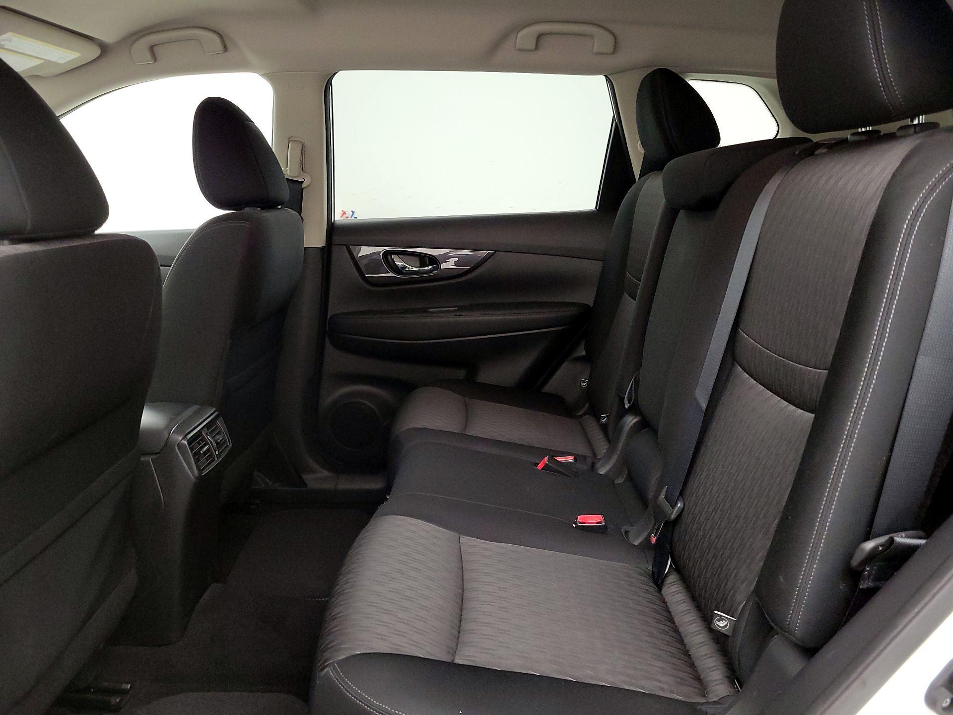 Thumbnail: 2019 Nissan Rogue - 20