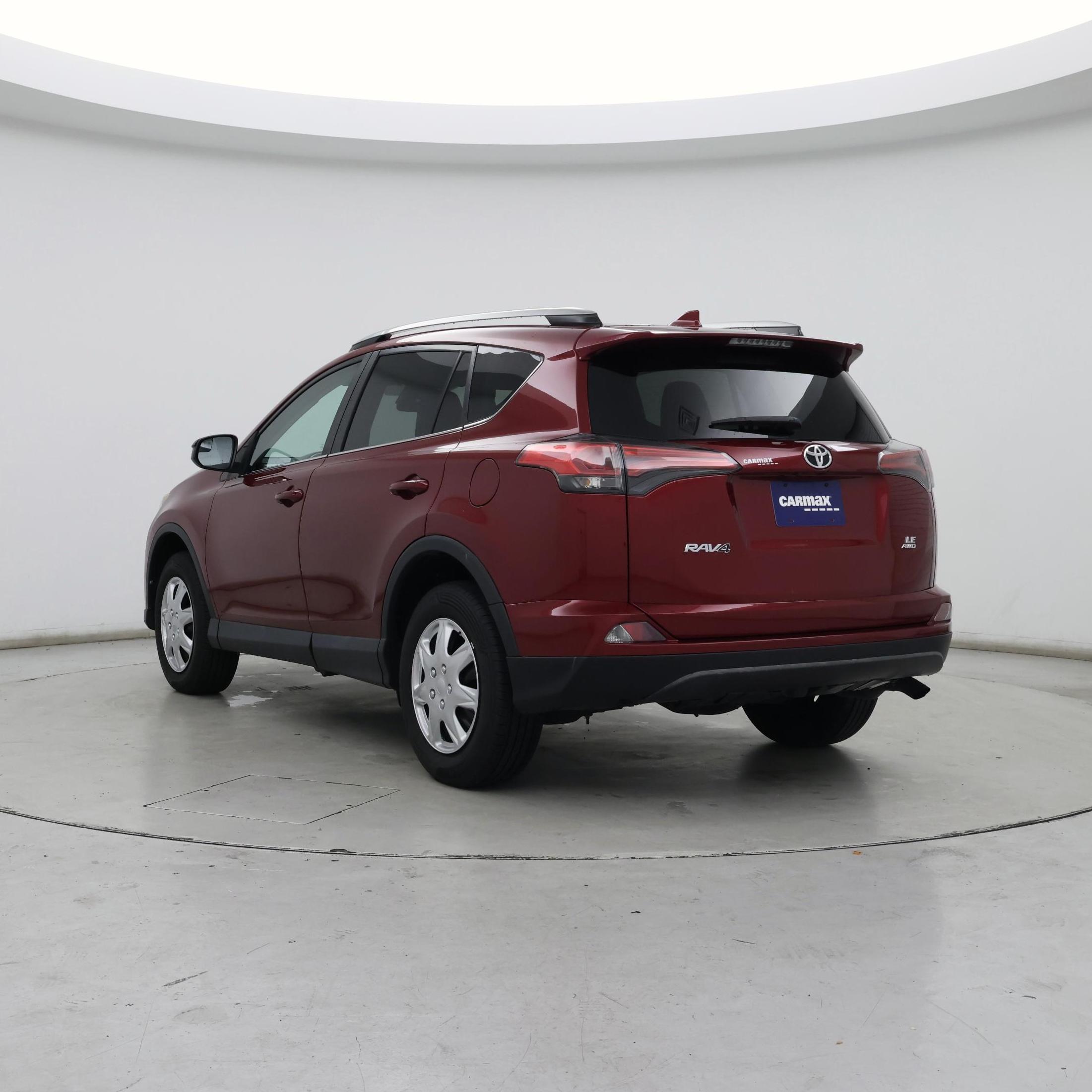 Thumbnail: 2018 Toyota RAV4 - 2