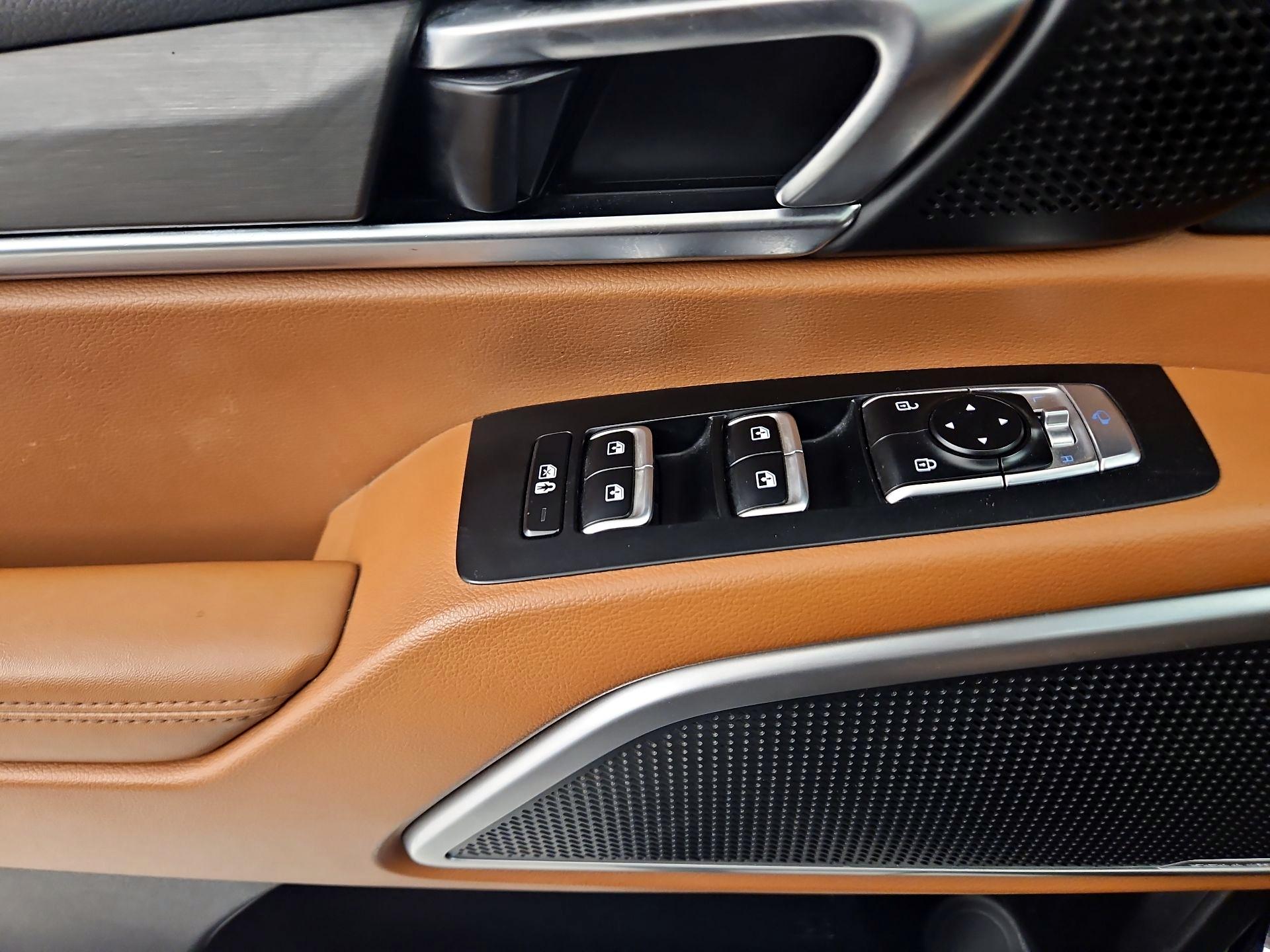 Thumbnail: 2023 Kia Telluride - 12