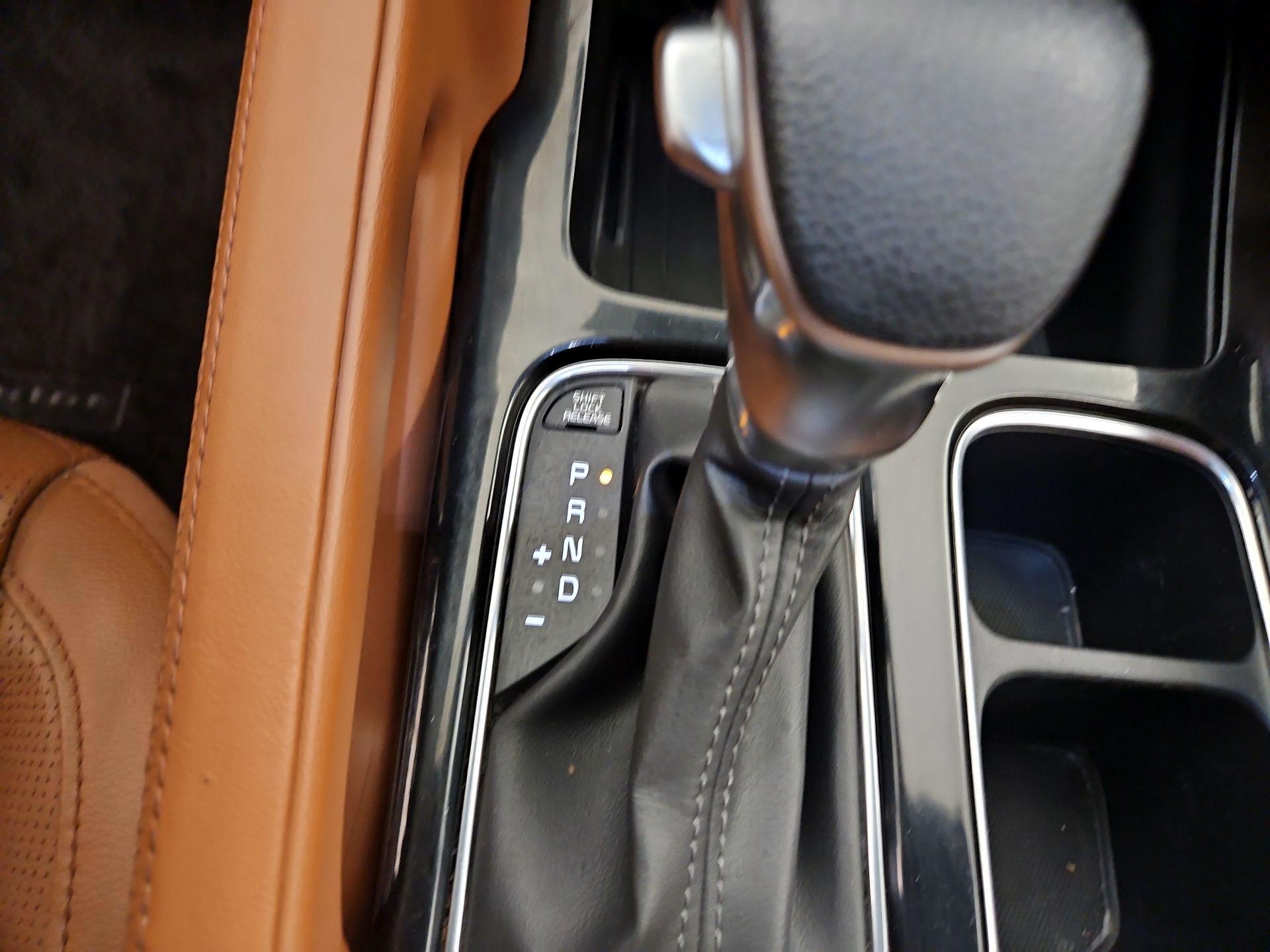 Thumbnail: 2023 Kia Telluride - 17