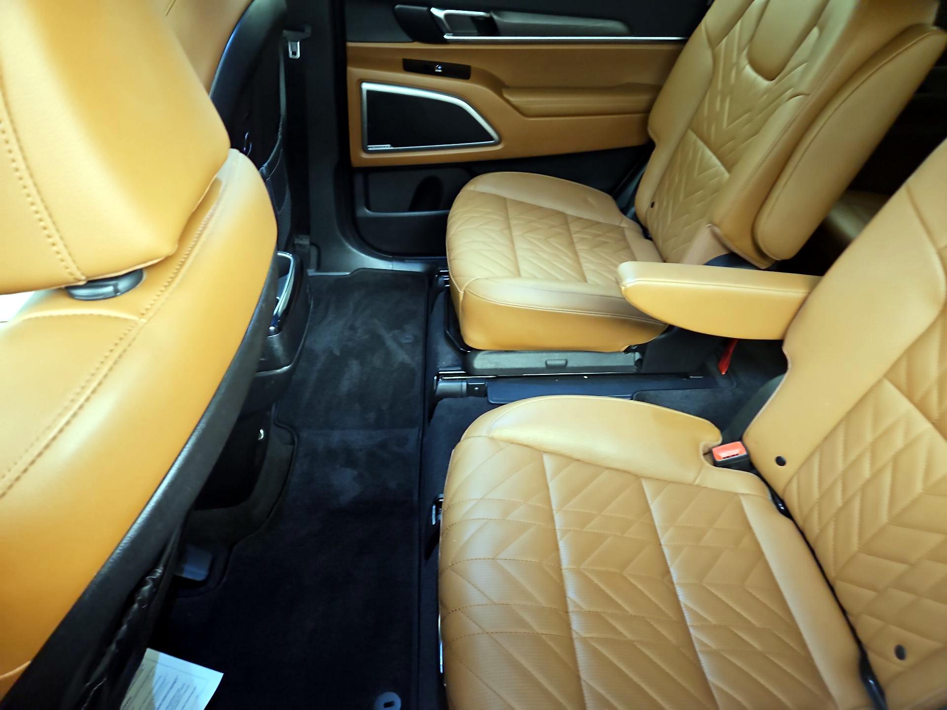 Thumbnail: 2023 Kia Telluride - 20