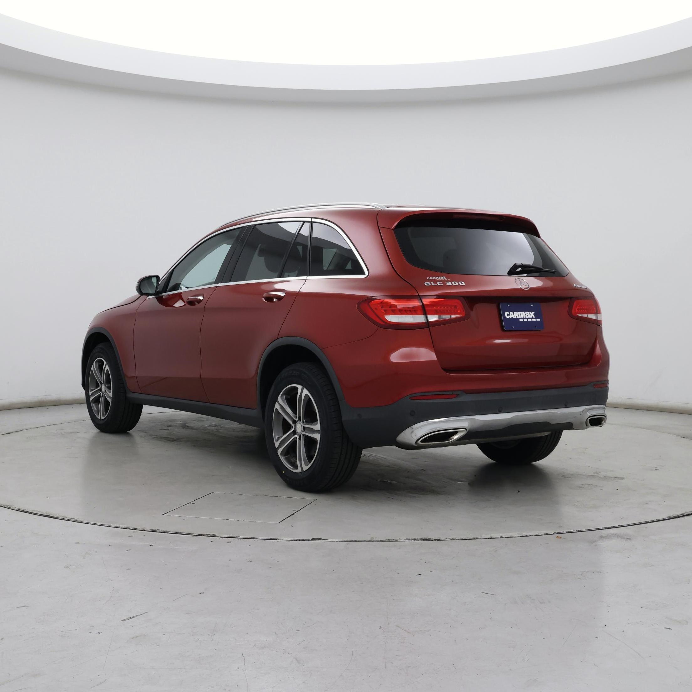 Thumbnail: 2016 Mercedes-Benz GLC - 2