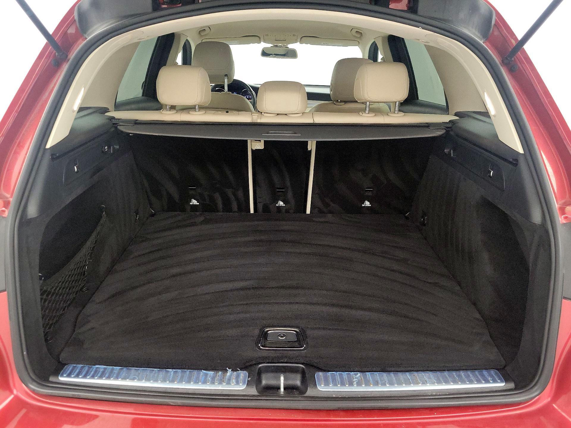 Thumbnail: 2016 Mercedes-Benz GLC - 20