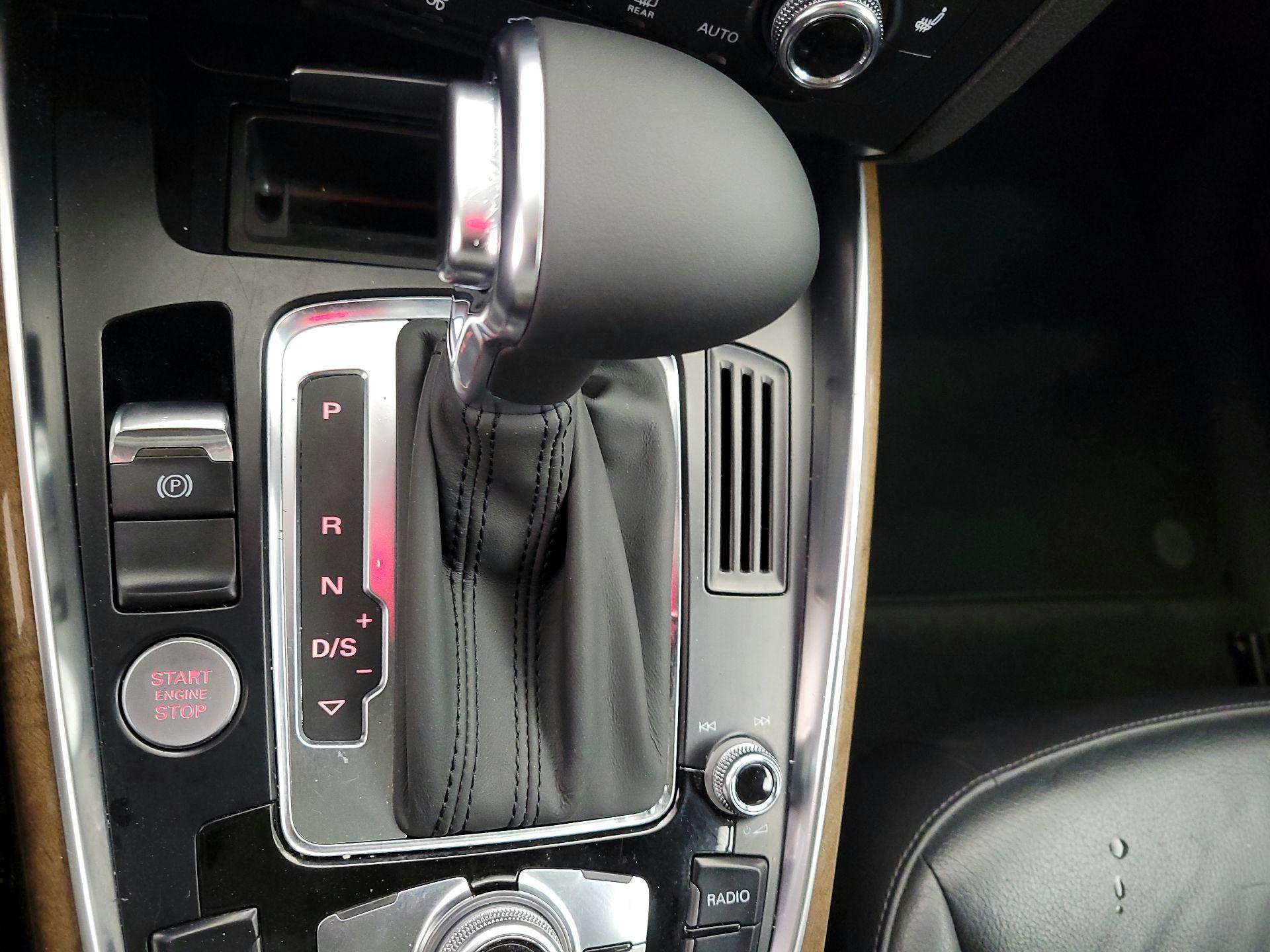 Thumbnail: 2015 Audi Q5 - 16