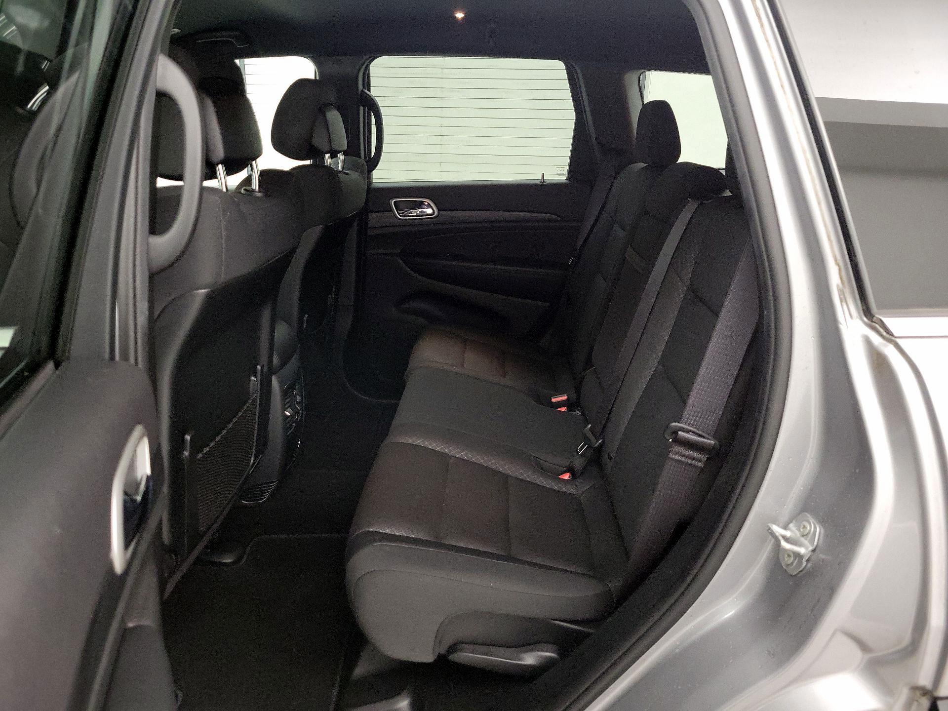 Thumbnail: 2019 Jeep Grand Cherokee - 19