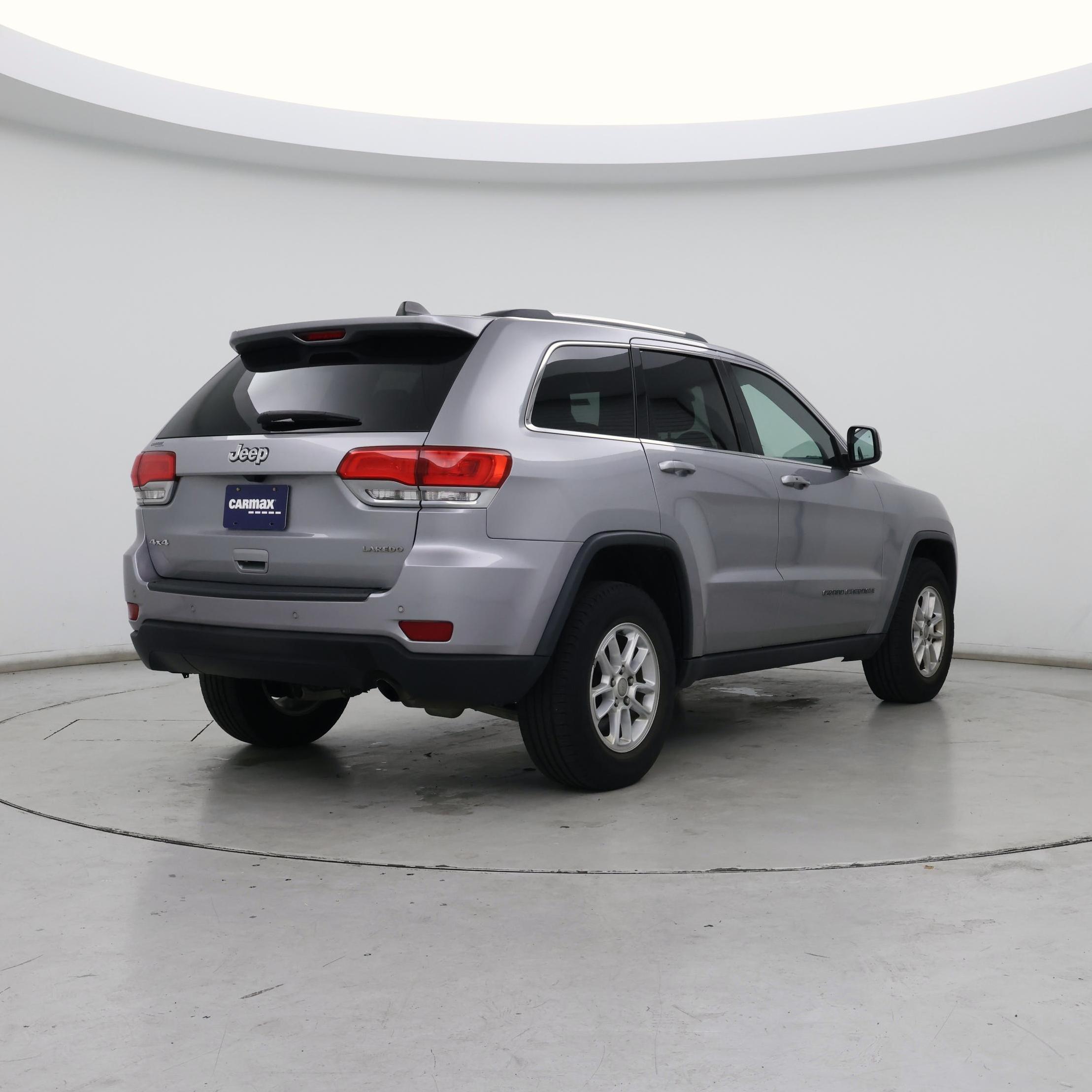 Thumbnail: 2019 Jeep Grand Cherokee - 8