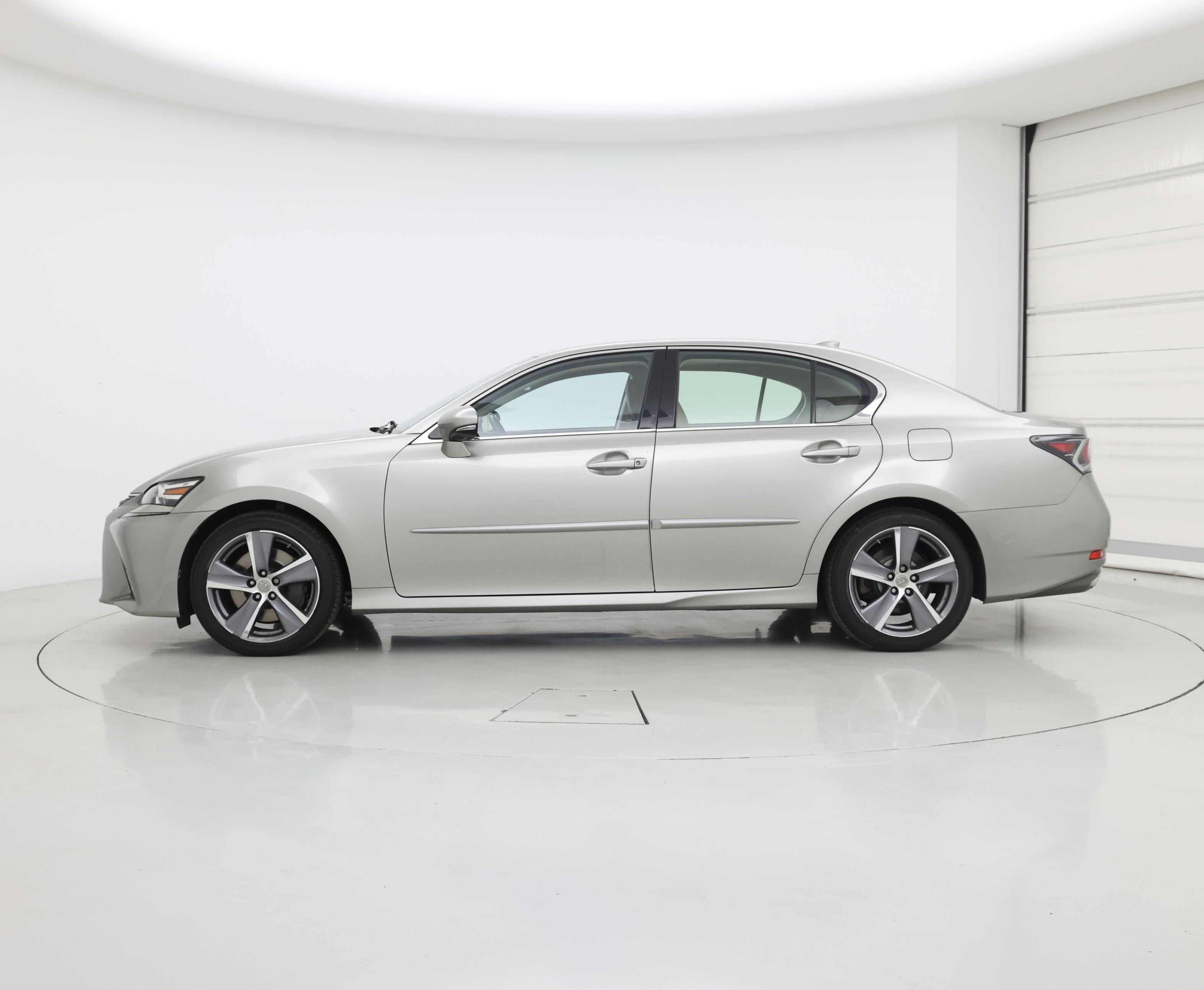 Thumbnail: 2016 Lexus GS - 3