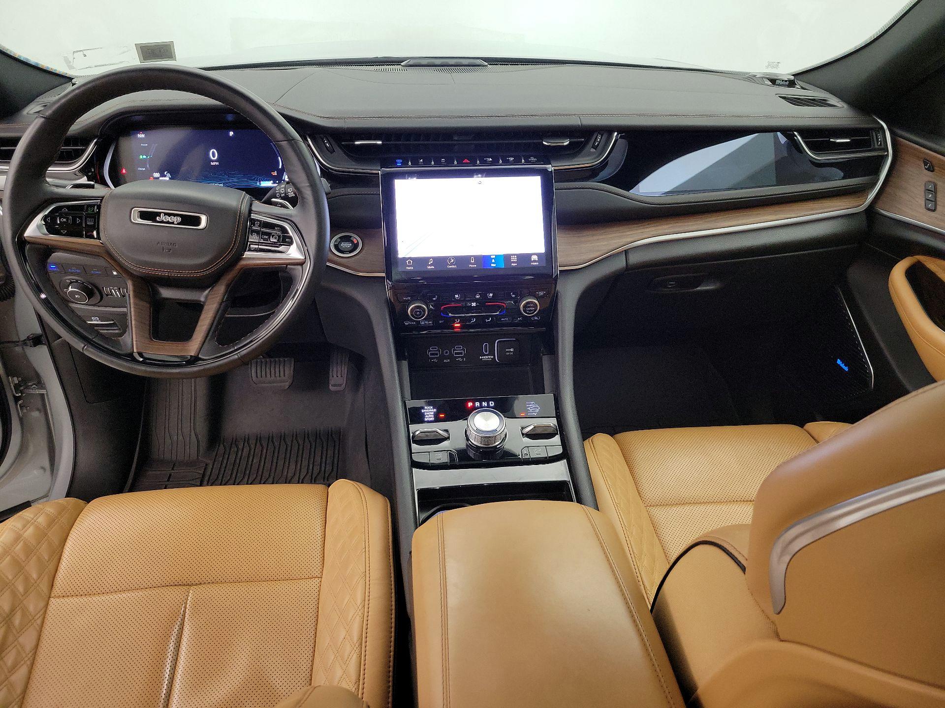 Thumbnail: 2022 Jeep Grand Cherokee - 9