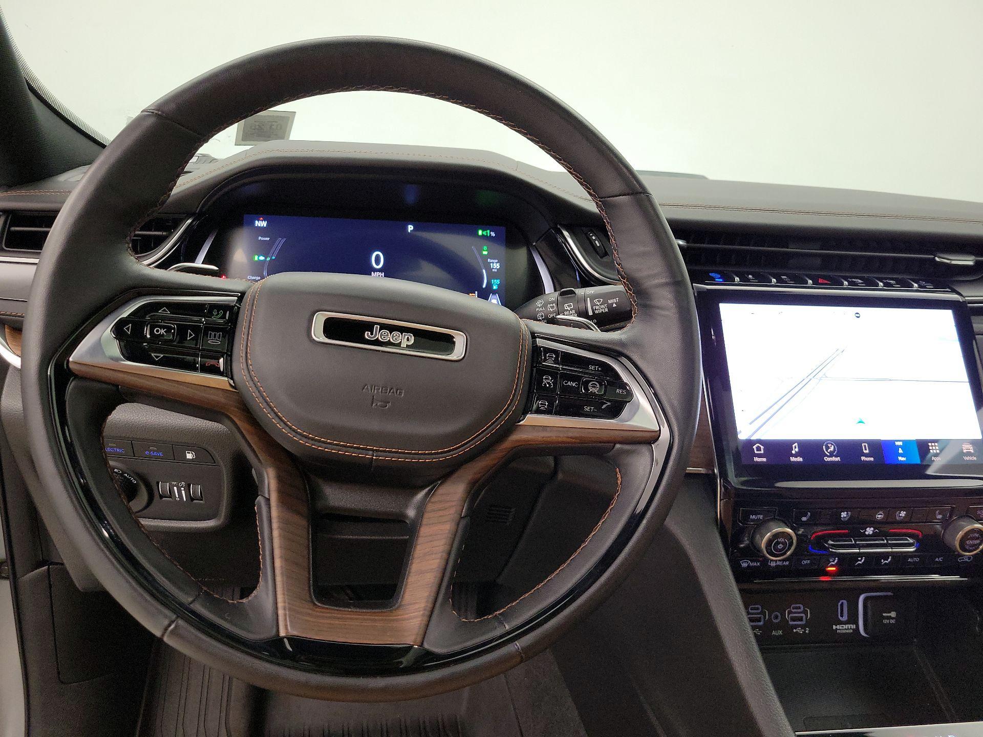 Thumbnail: 2022 Jeep Grand Cherokee - 10
