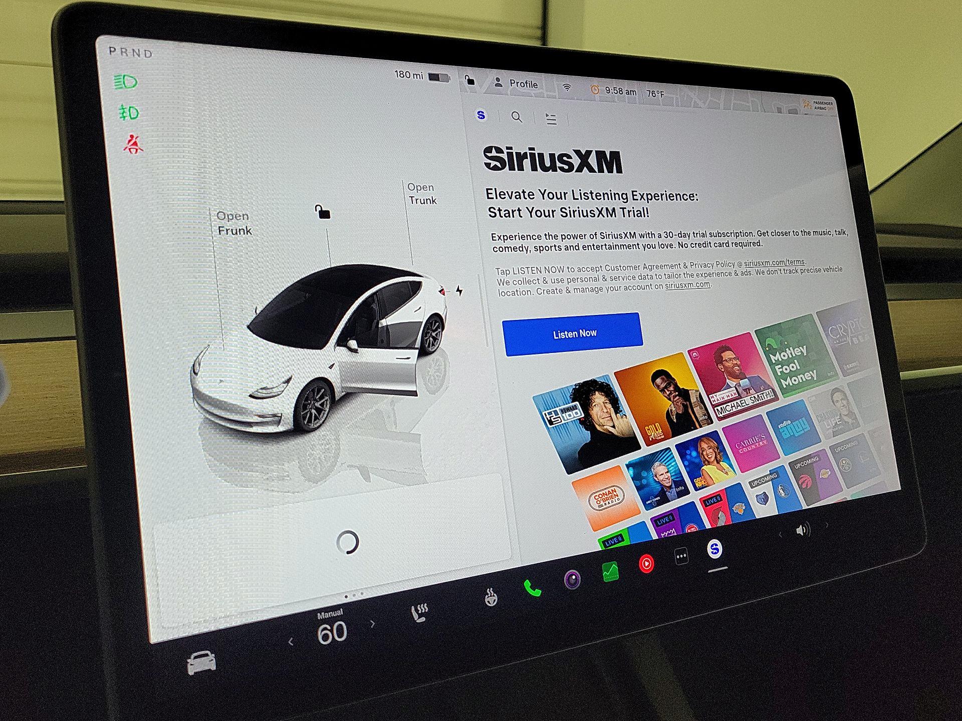Thumbnail: 2022 Tesla Model 3 - 15