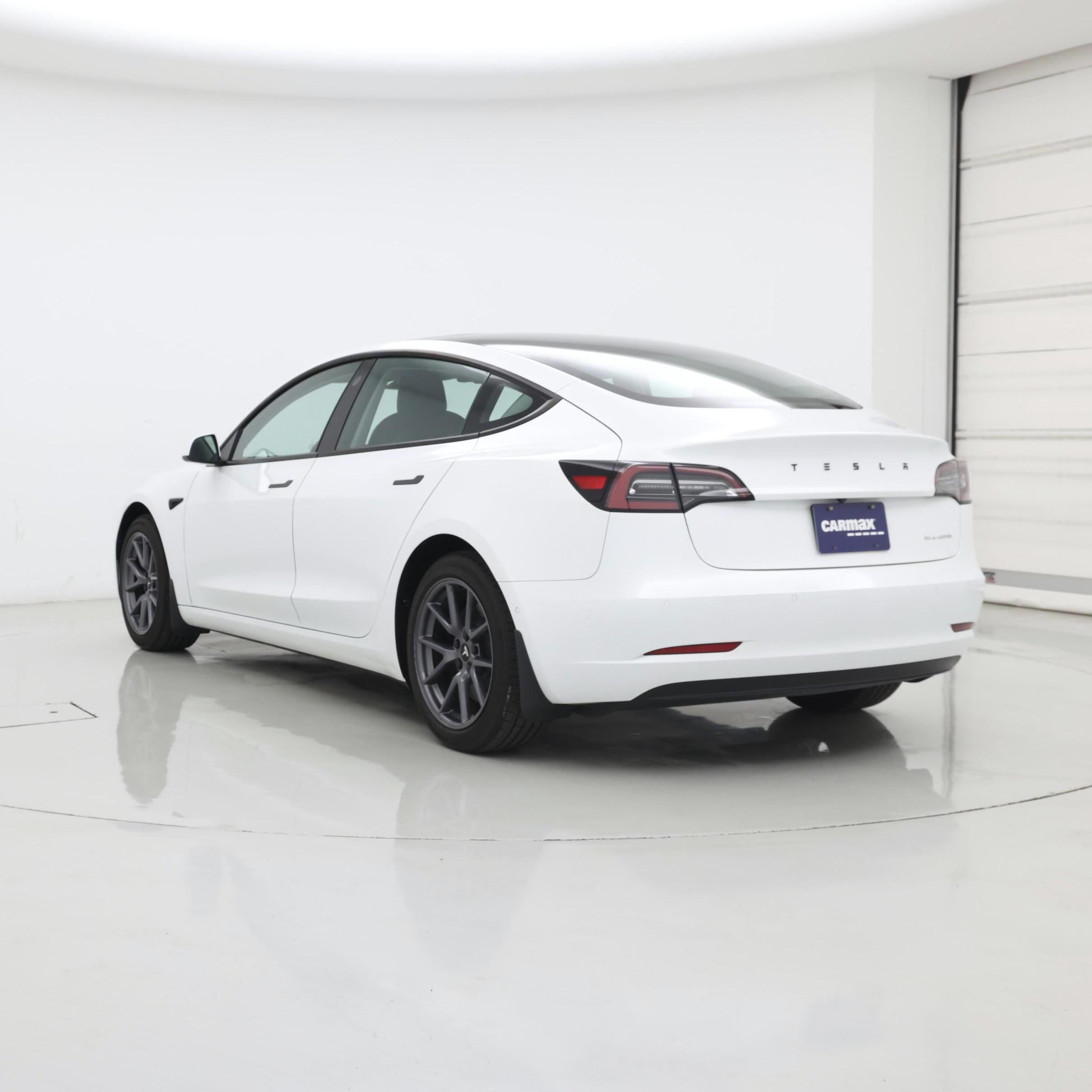 Thumbnail: 2022 Tesla Model 3 - 2