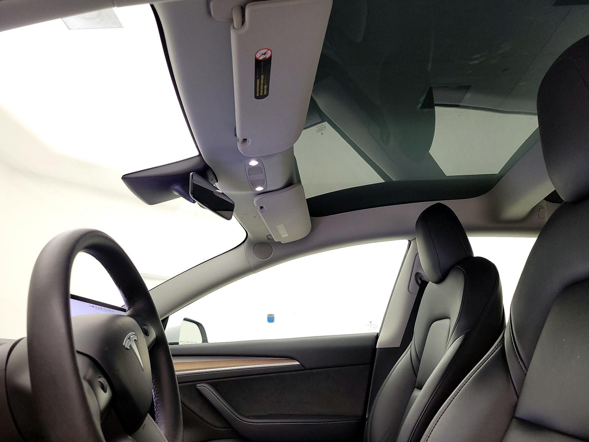 Thumbnail: 2022 Tesla Model 3 - 19