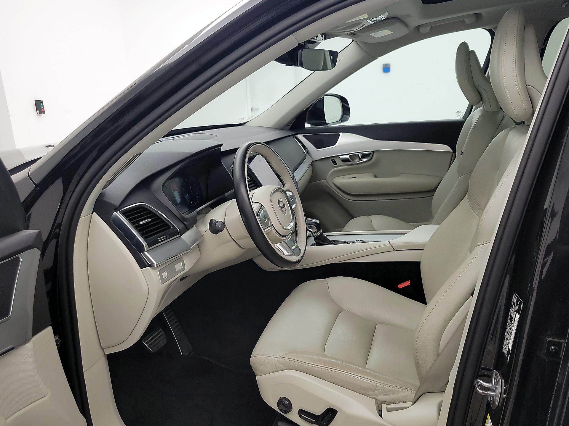 Thumbnail: 2017 Volvo XC90 - 11