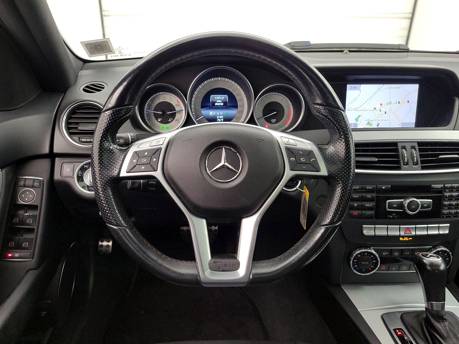 Thumbnail: 2014 Mercedes-Benz C-Class - 10