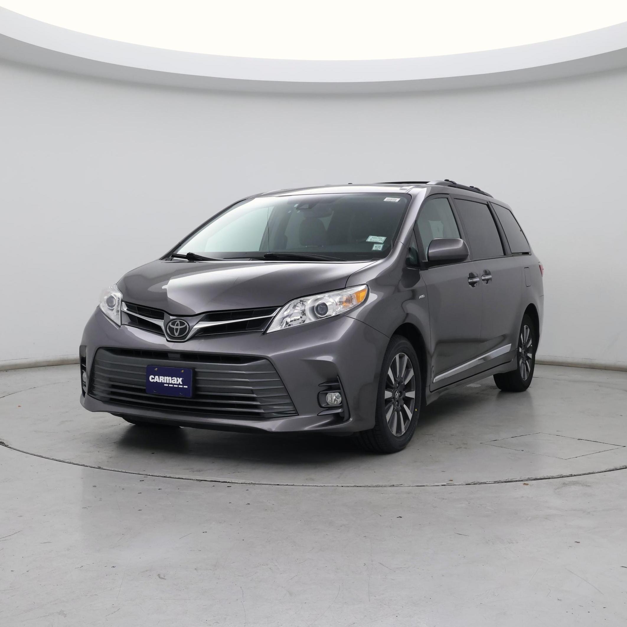 Thumbnail: 2018 Toyota Sienna - 4