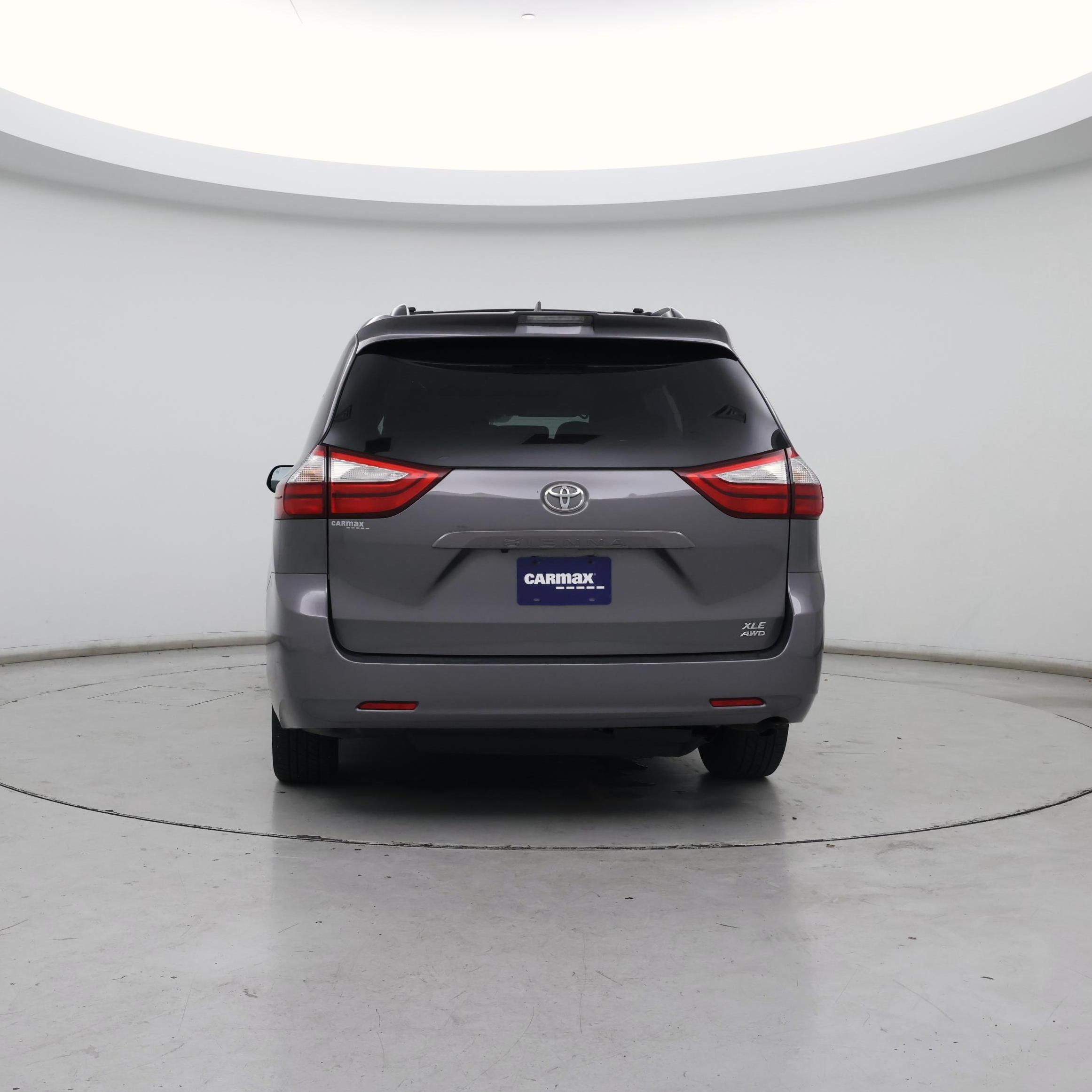 Thumbnail: 2018 Toyota Sienna - 6