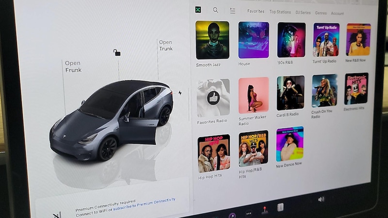 2023 Tesla Model Y Long Range 15