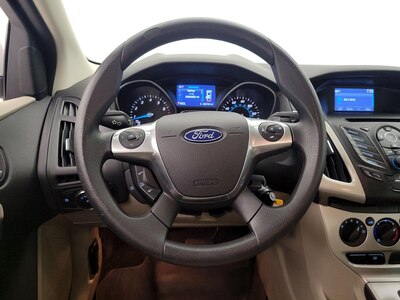Steering Wheel & Instrument Cluster (On)