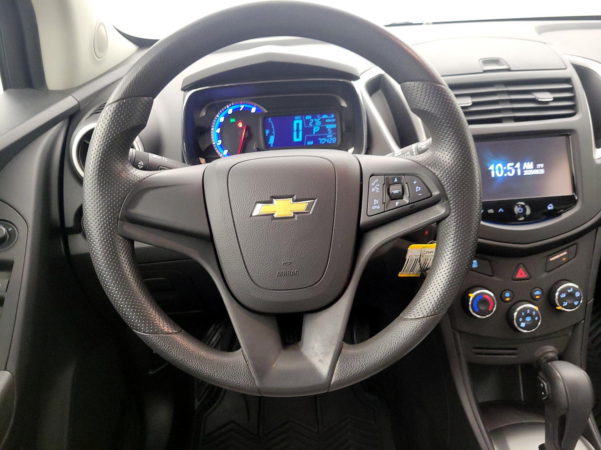 Thumbnail: 2015 Chevrolet Trax - 10