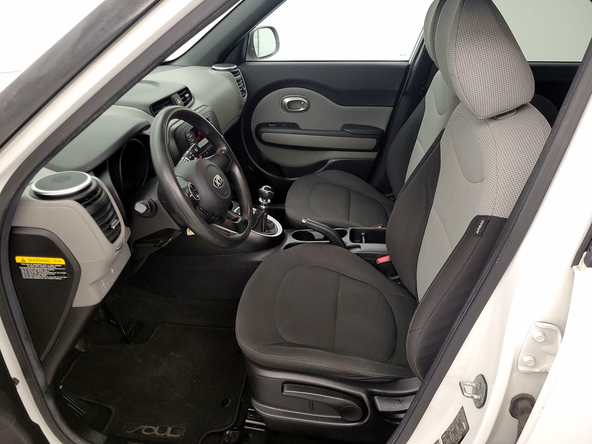 Thumbnail: 2015 Kia Soul - 11