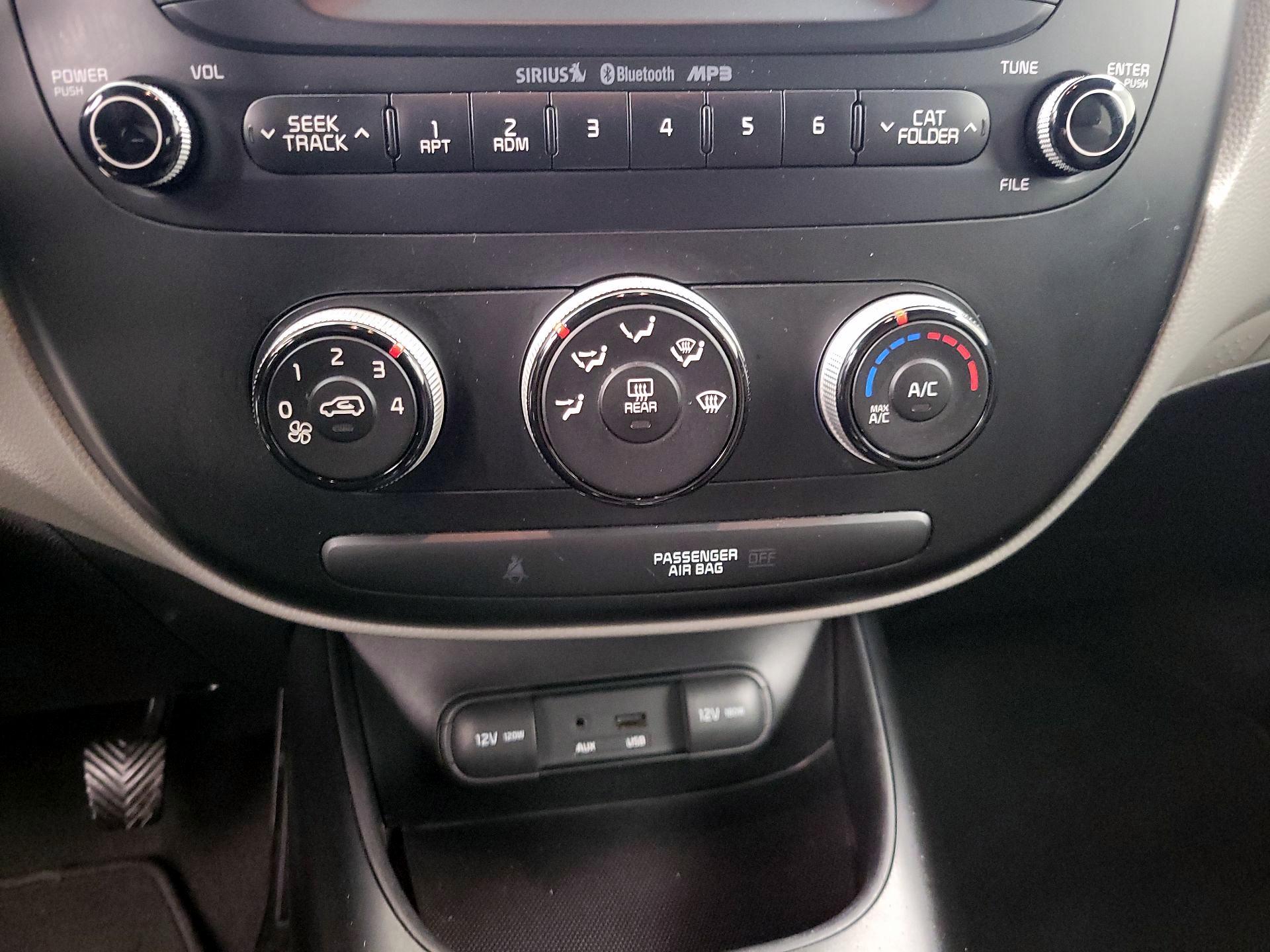 Thumbnail: 2015 Kia Soul - 16