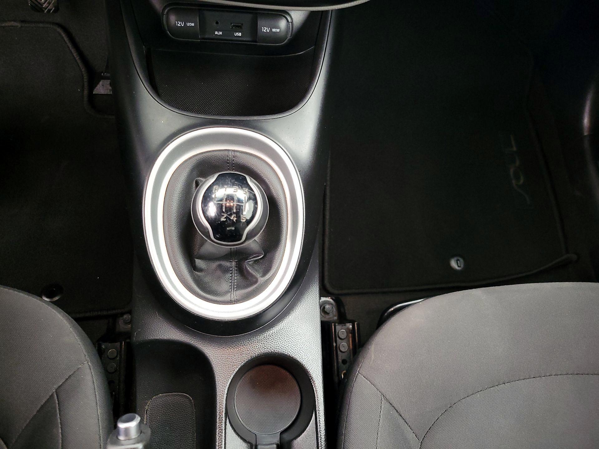 Thumbnail: 2015 Kia Soul - 17