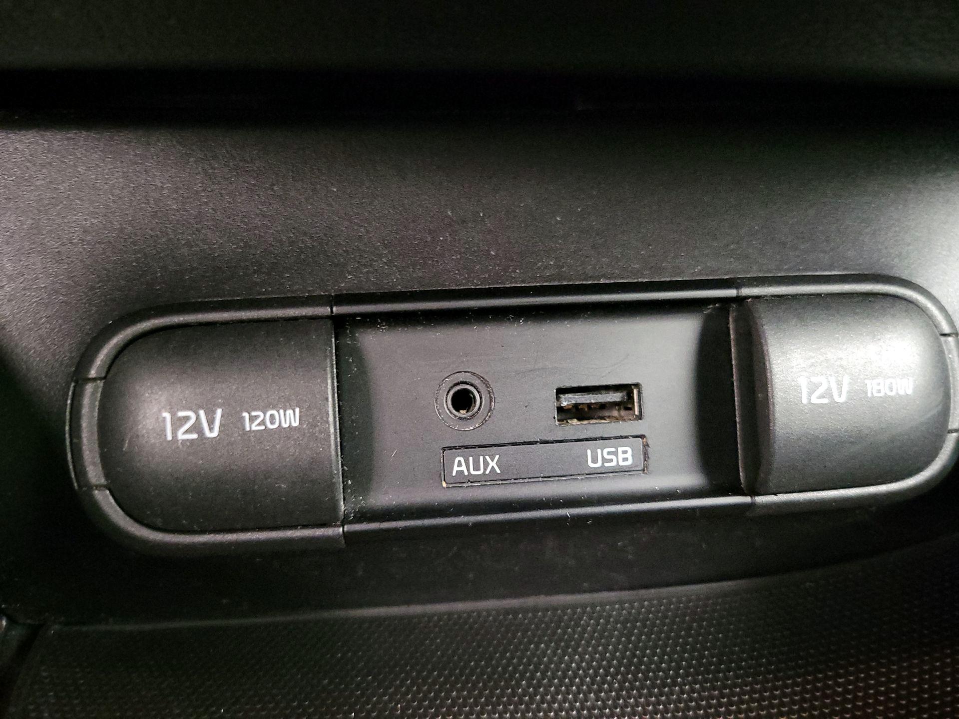 Thumbnail: 2015 Kia Soul - 18