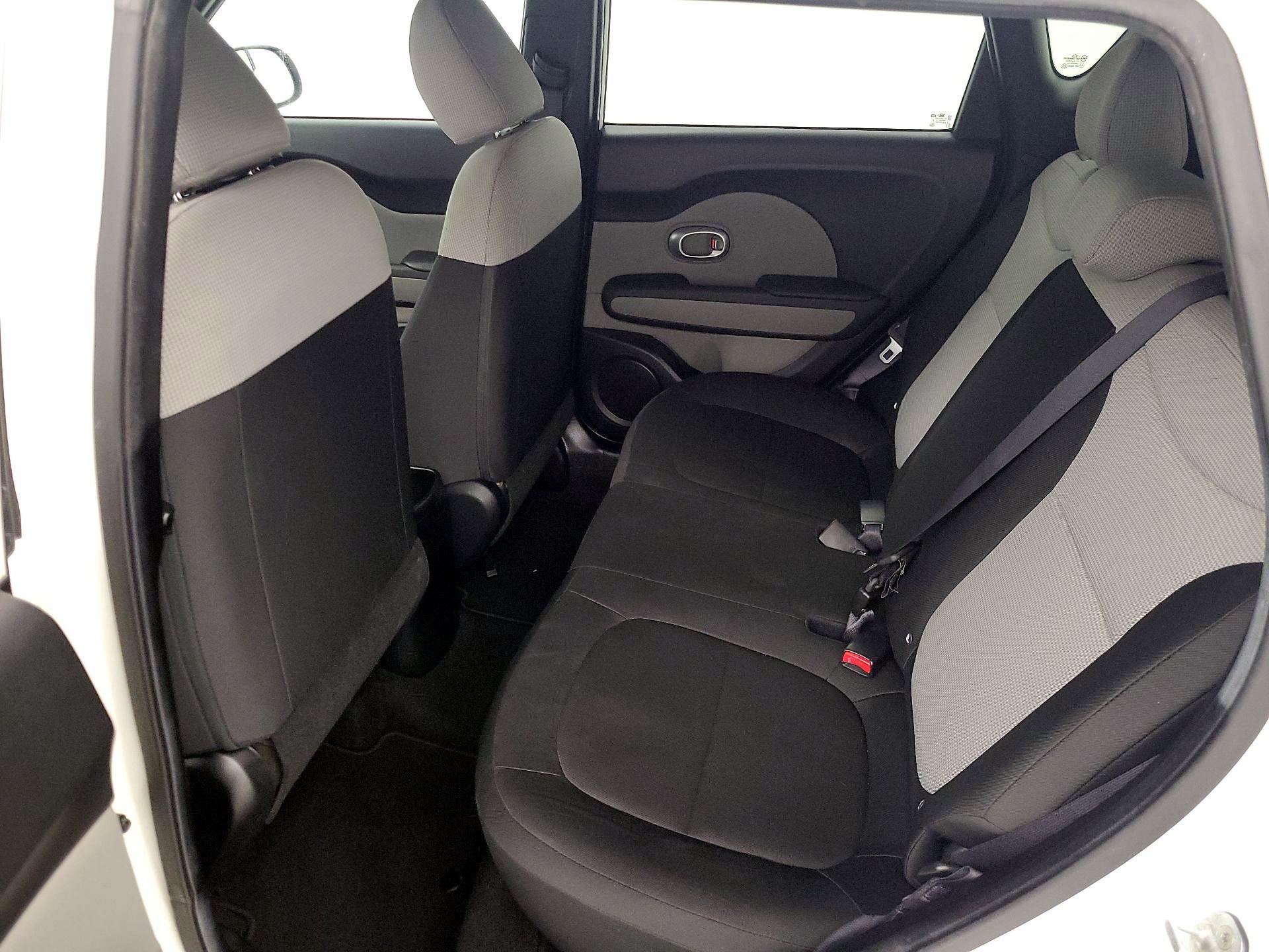Thumbnail: 2015 Kia Soul - 19