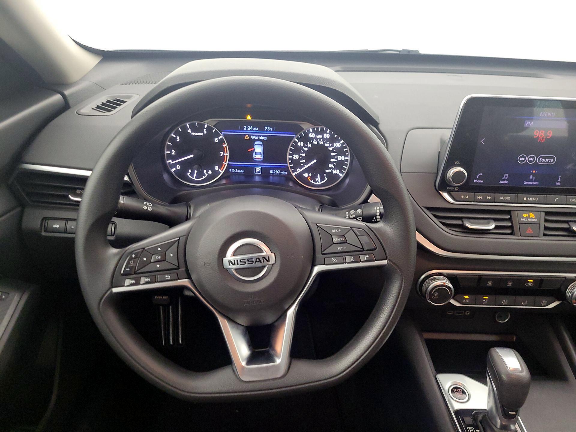 Thumbnail: 2019 Nissan Altima - 10