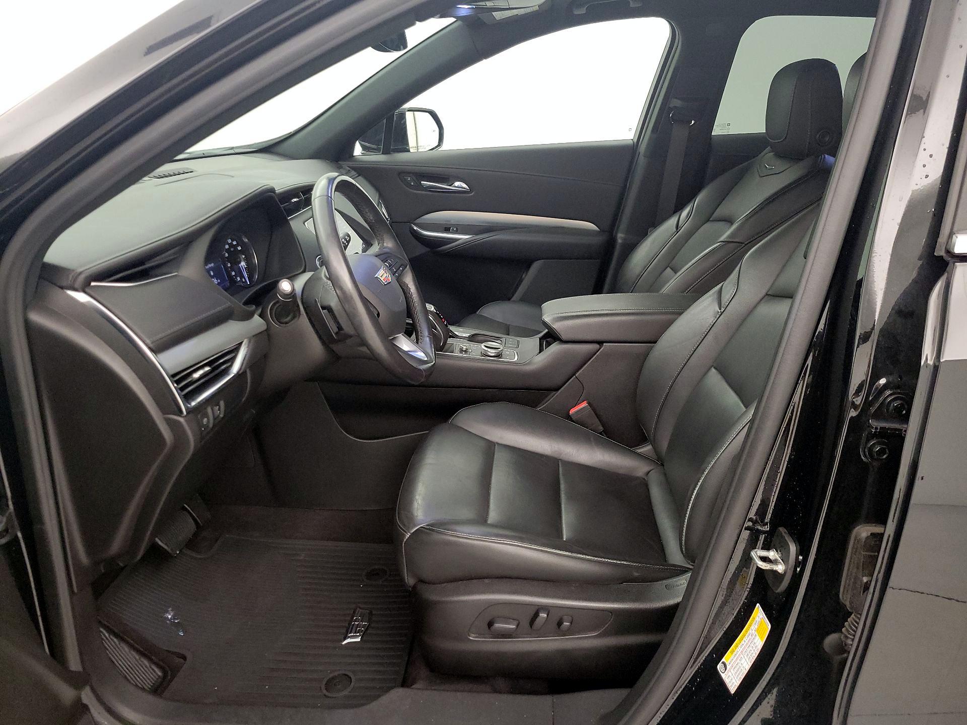 Thumbnail: 2019 Cadillac XT4 - 11