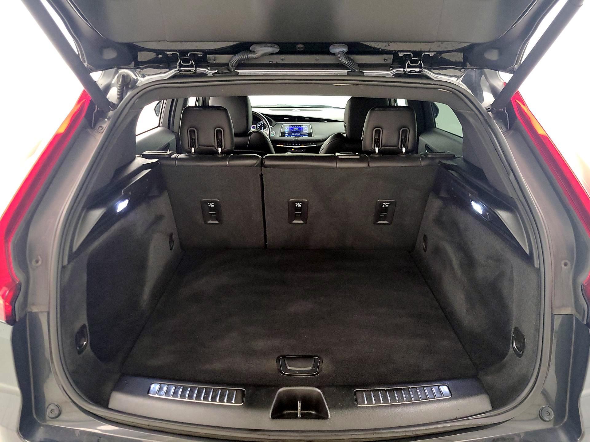 Thumbnail: 2019 Cadillac XT4 - 20