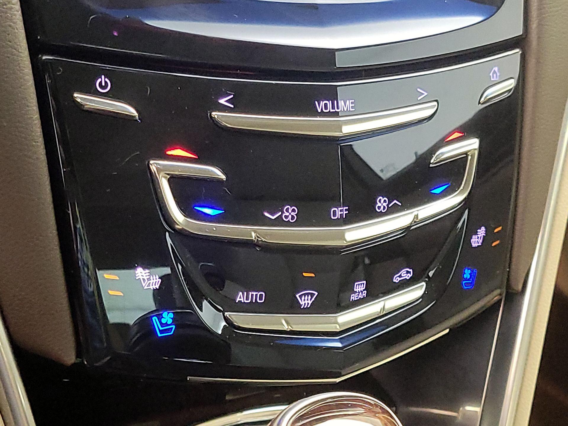 Thumbnail: 2016 Cadillac XTS - 17